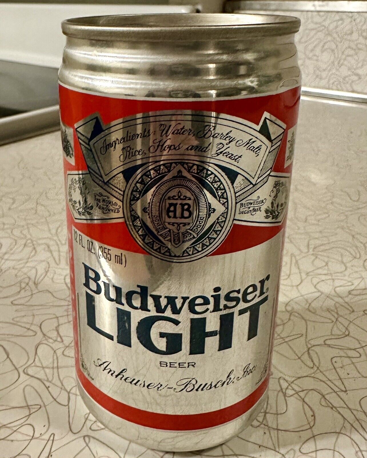 Budweiser Light 1st Edition 1981 Commemorative 12oz Can. Collectors Choice