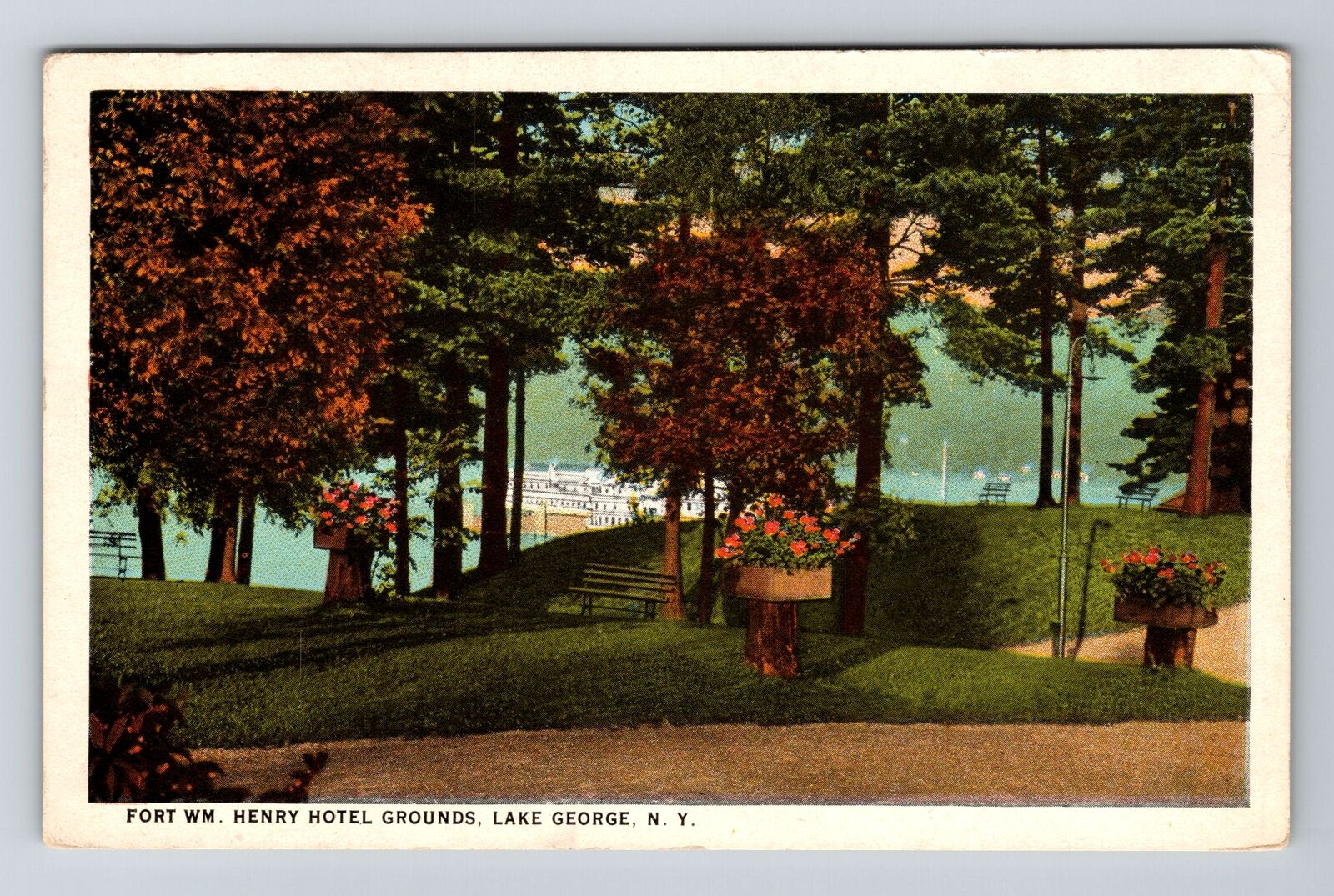 Lake George NY-New York, Fort WM Henry Hotel Grounds Vintage Souvenir Postcard