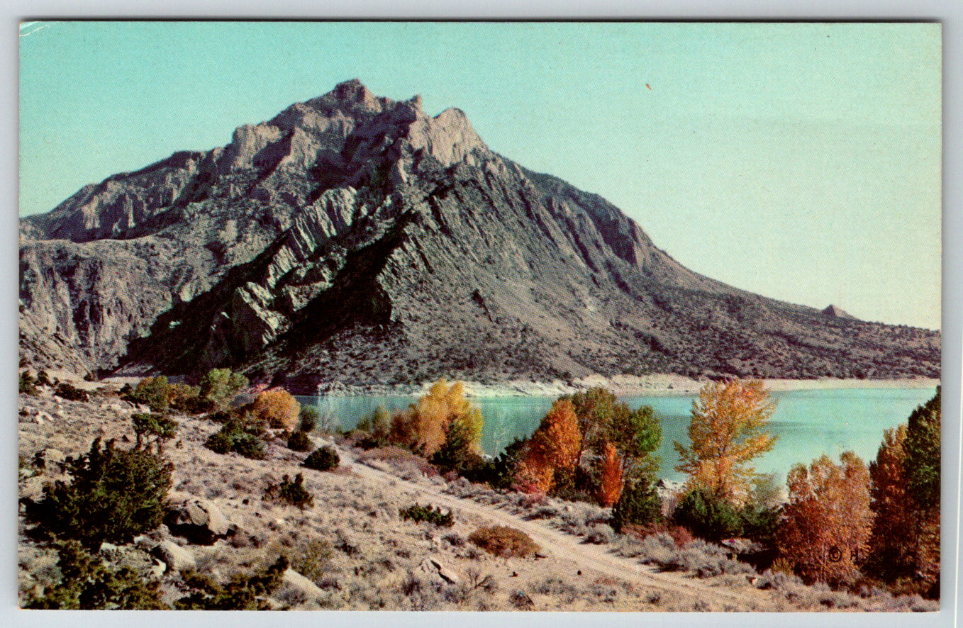 c1960s Cedar Mountain Buffalo Bill Reservoir Wyoming Vintage Postcard