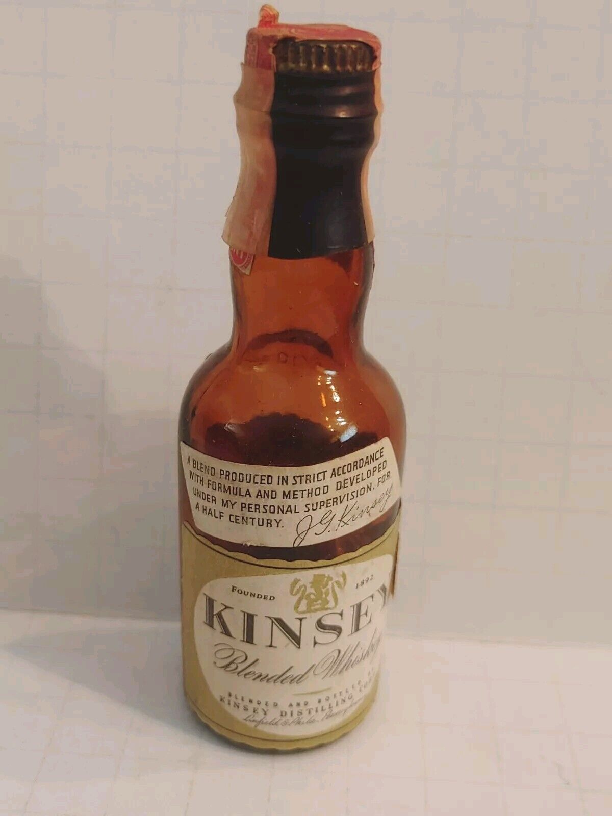 RARE 1940\'s Kinsey Blended Miniature Mini Whiskey Empty Glass Bottle Tax Stamp