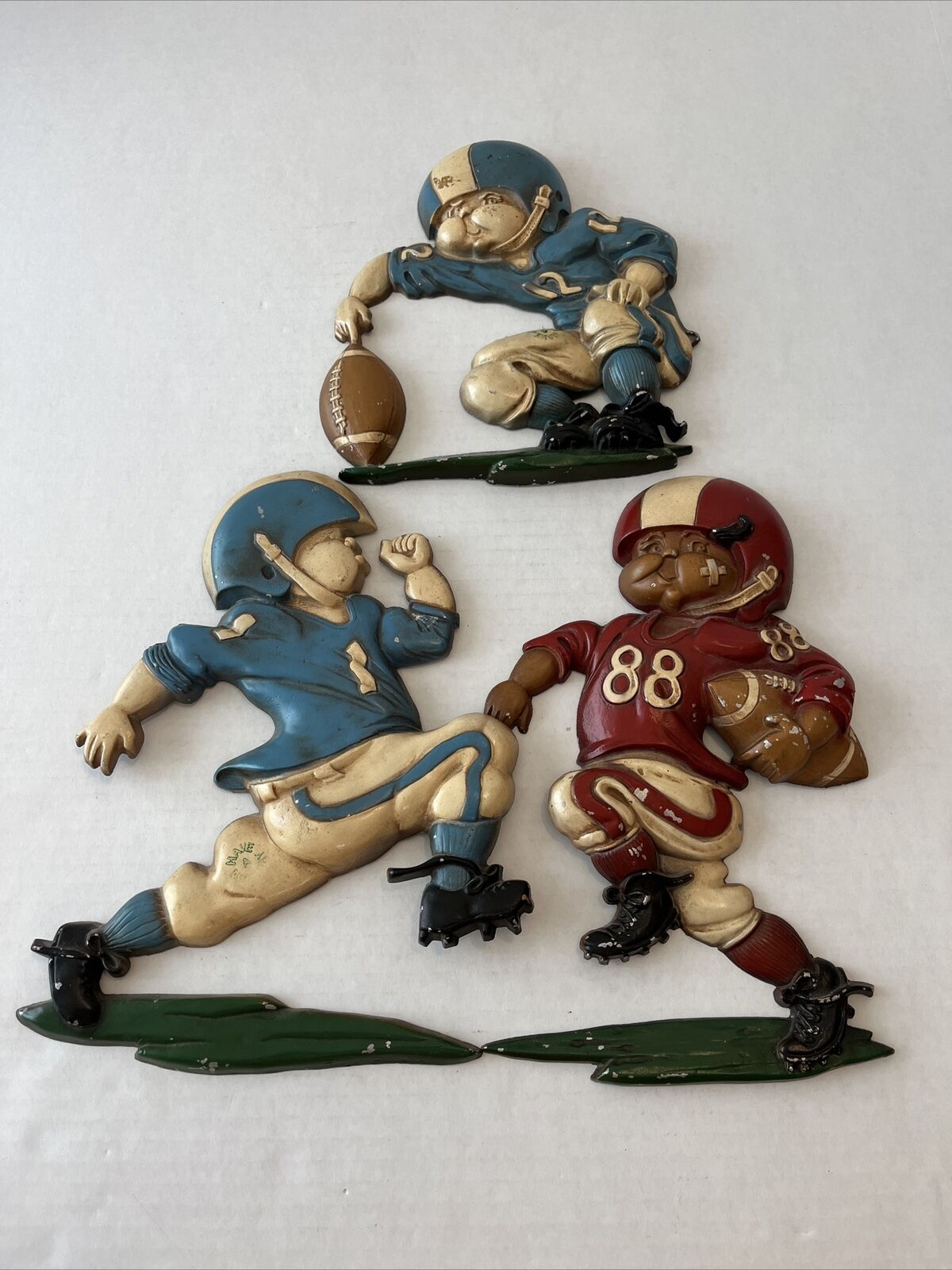Set of 3 vintage cast metal football  wall art figures 1976 homco #1254