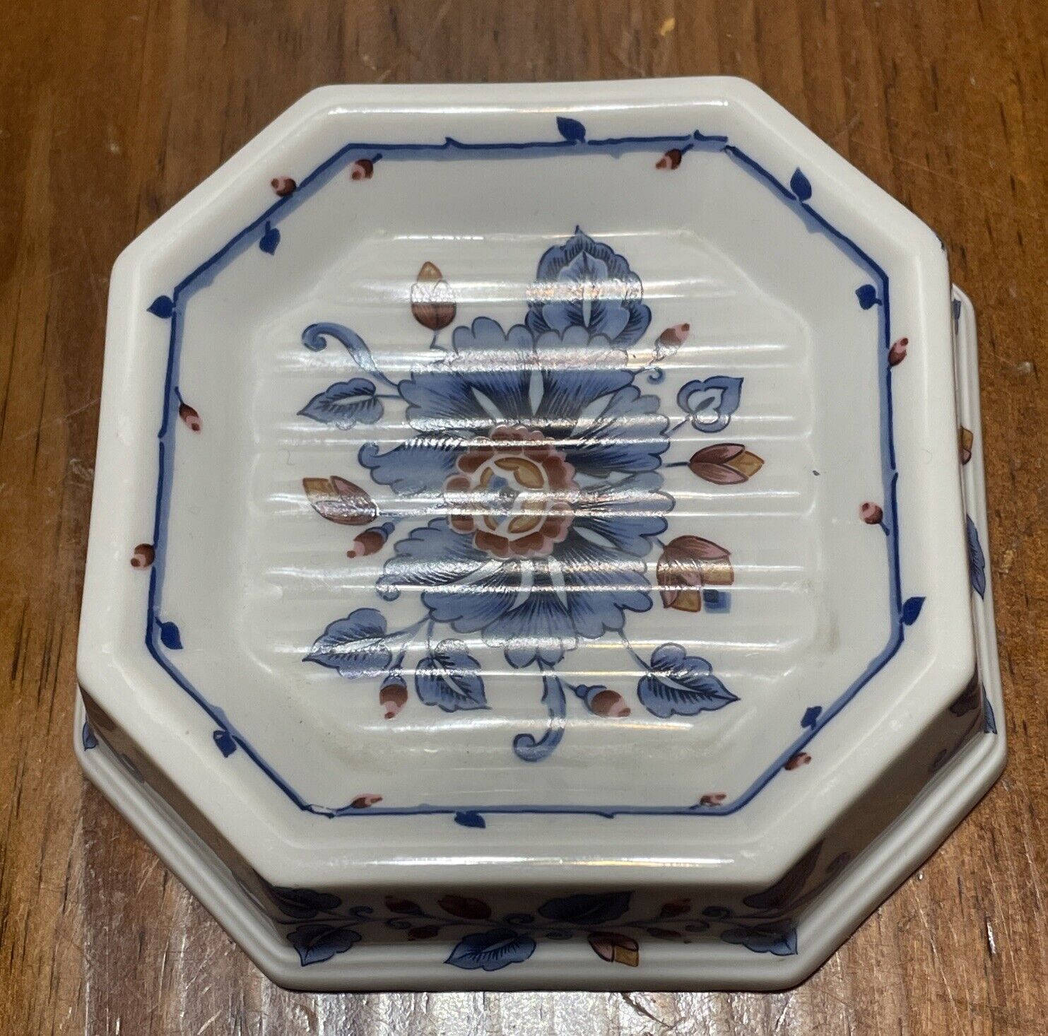 Vintage Estee Lauder Porcelain Octagon Soap/ Jewelry Dish Made 1979 Japan