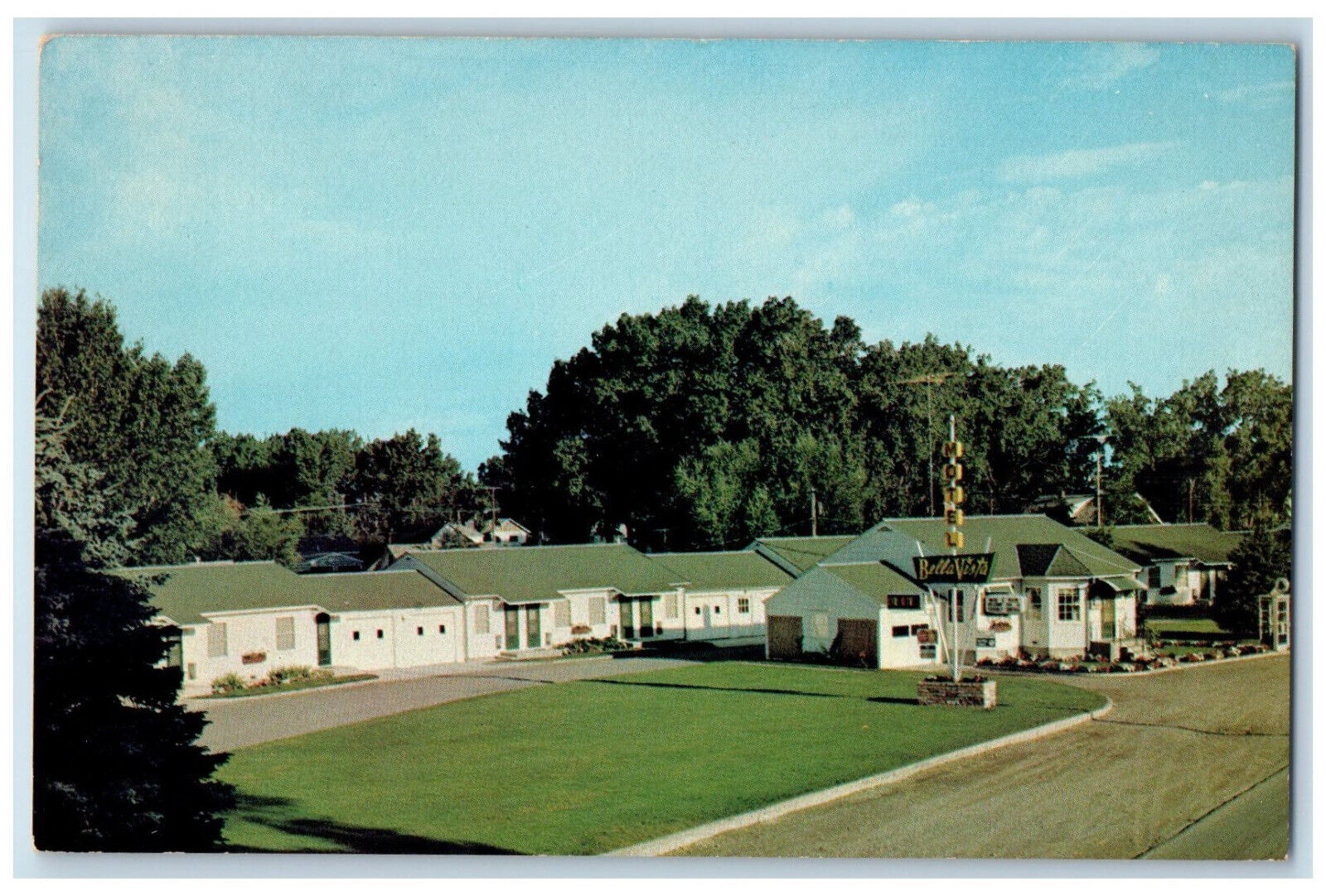 c1950s Bella Vista Motel, Highway 89 Choteau Montana MT Vintage Postcard