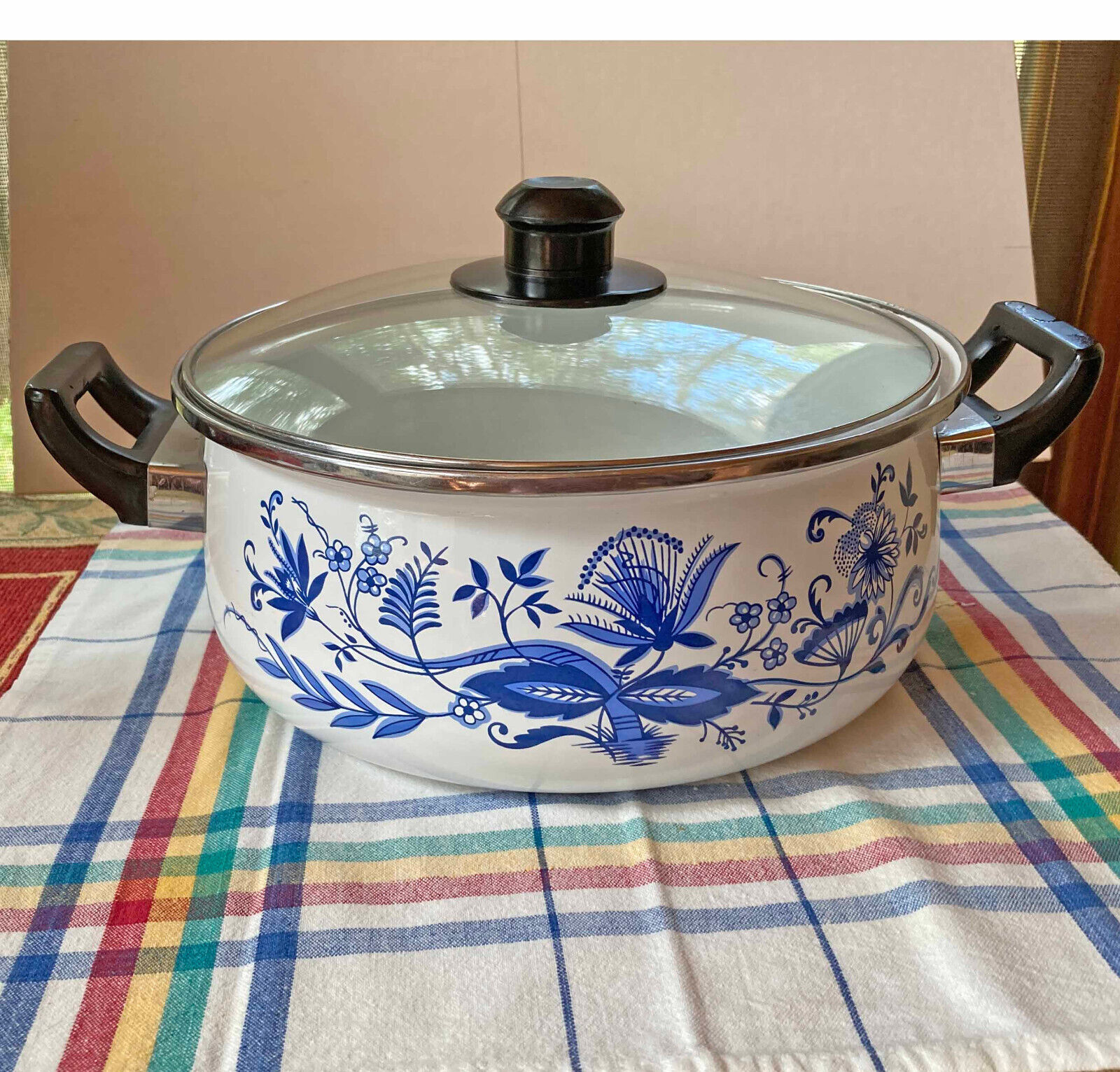 Vintage Blue Onion Danube Style Enamelware Pot With Lid