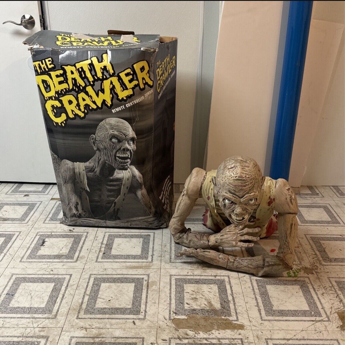 Retired Spirit Halloween 2008 Death Crawler | WORKS | BOX AND REMOTE | RARE