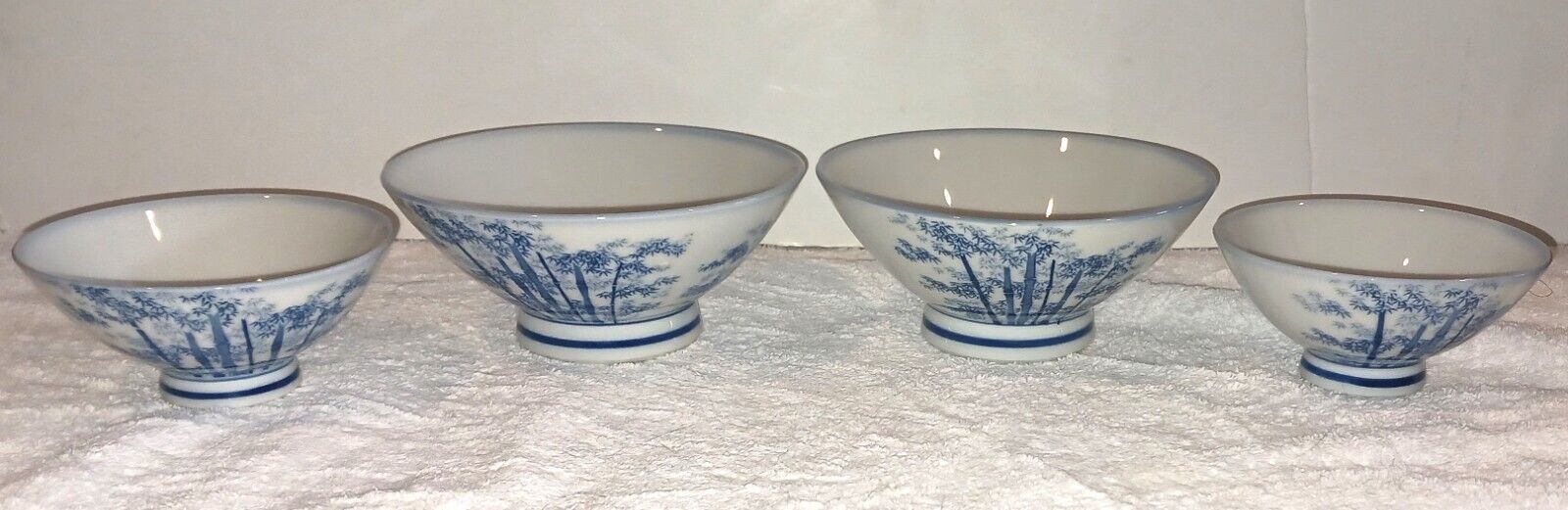 Set of 4 Japanese Blue & White Bamboo Porcelain Rice & Soup Bowls