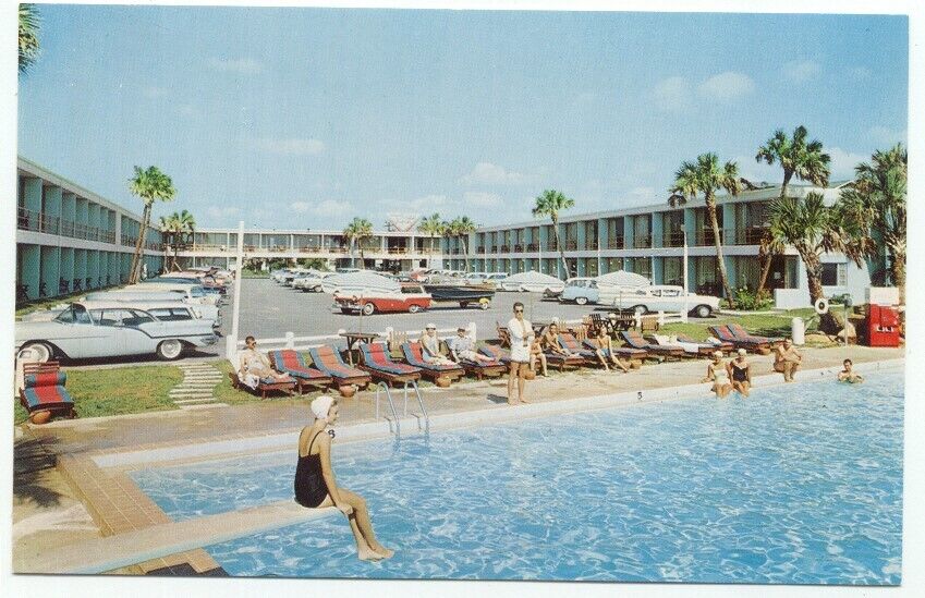 Daytona Beach FL Holiday Shores Motel Pool Scene Postcard Florida
