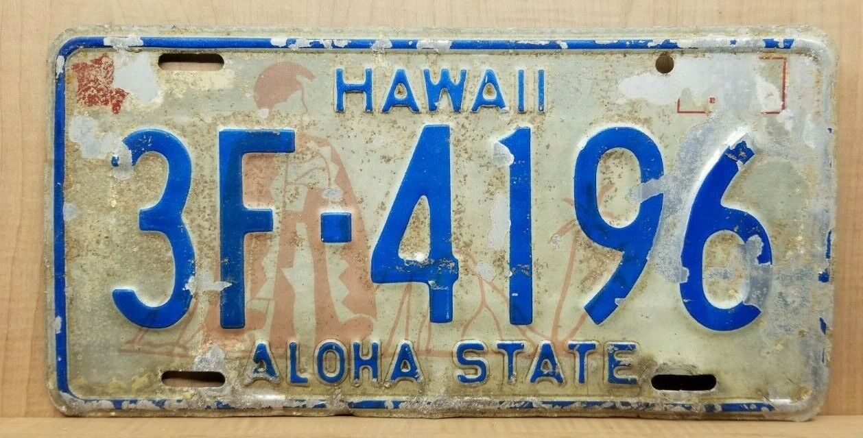 1976 Hawaii License Plate Hibiscus Flower King Kamehameha Diamond Head 3F-4196