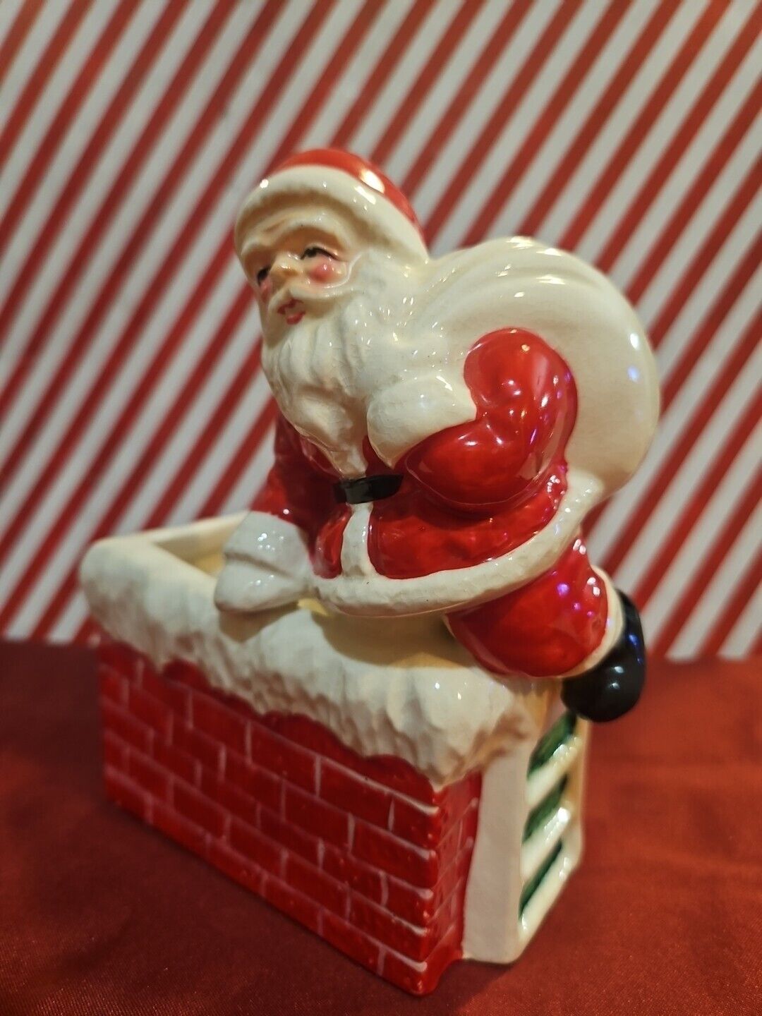 Vintage Christmas Napco? Santa 1950\'s Climbing In Chimney Planter From Japan