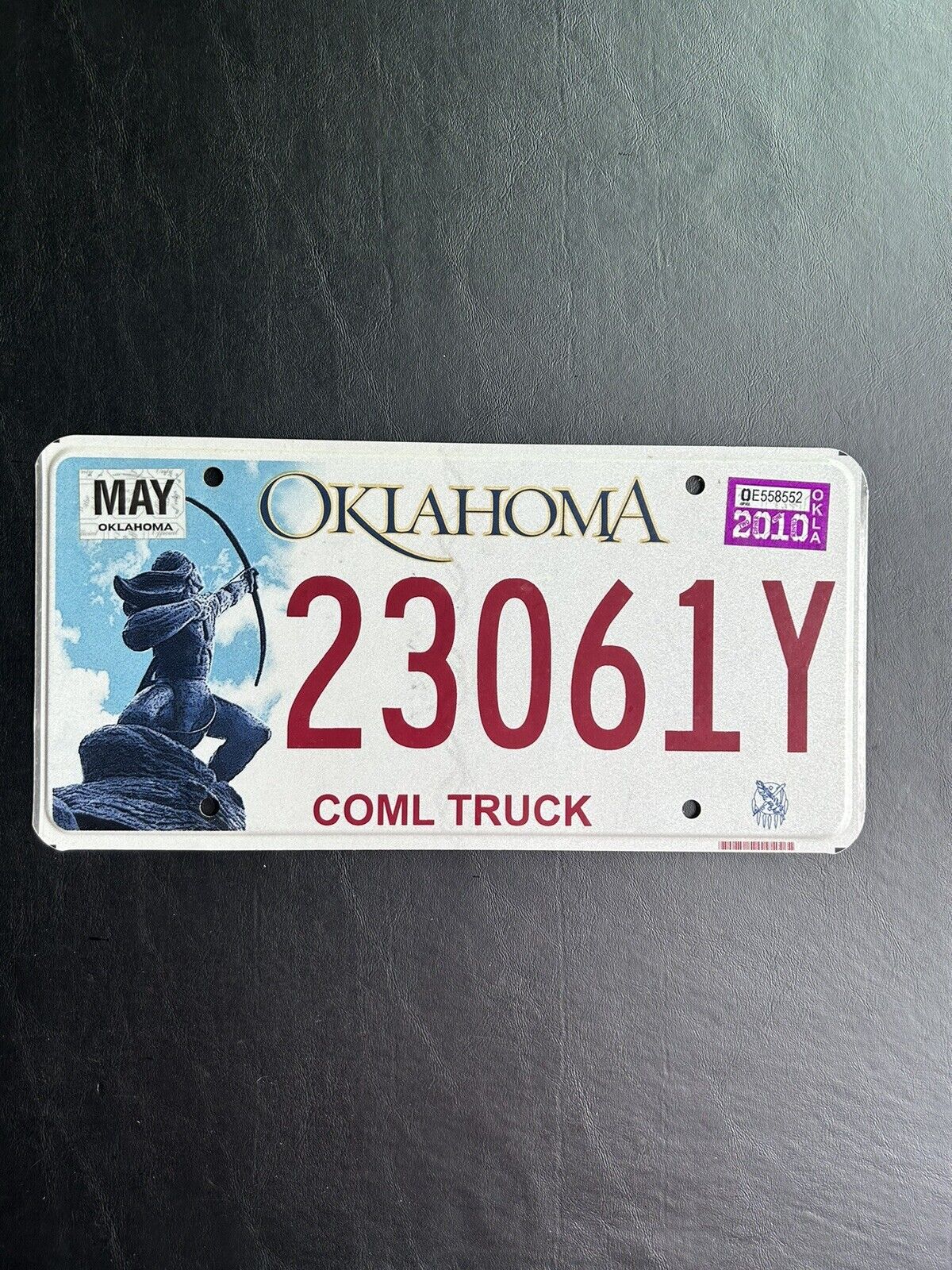 2010 Oklahoma License Plate COML TRUCK 23061Y