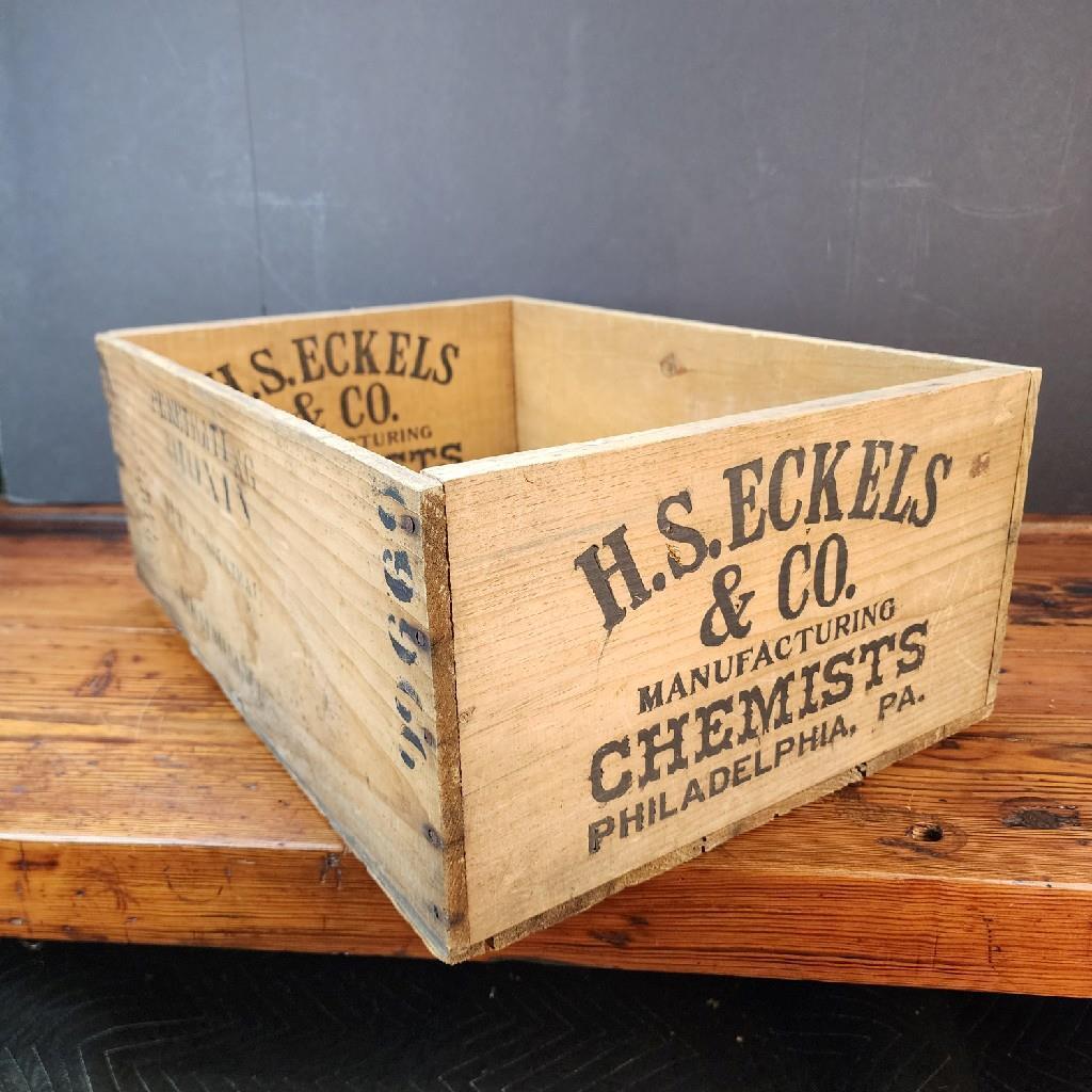 Vintage H.S. ECKELS & CO Chemists Embalming Fluid Wood CRATE Oddity Mortuary