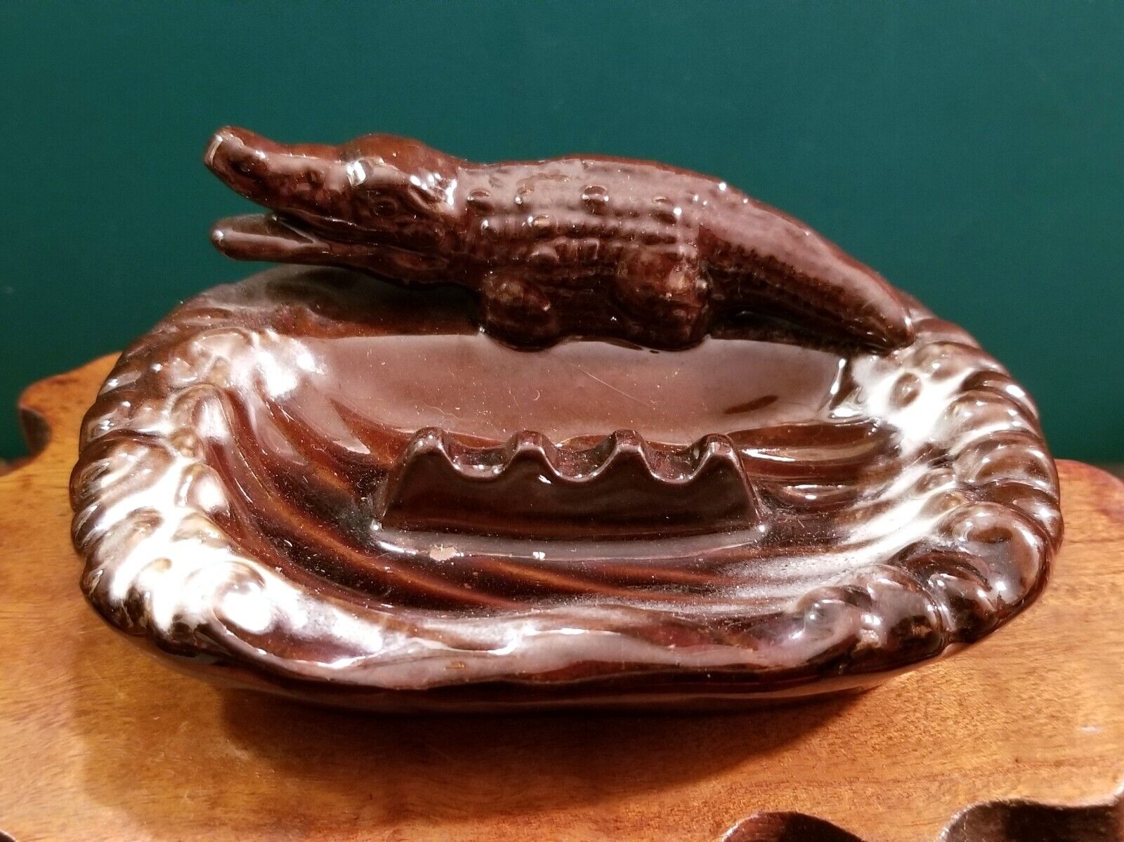 Vintage Midcentury Ceramic Alligator Ashtray 5\