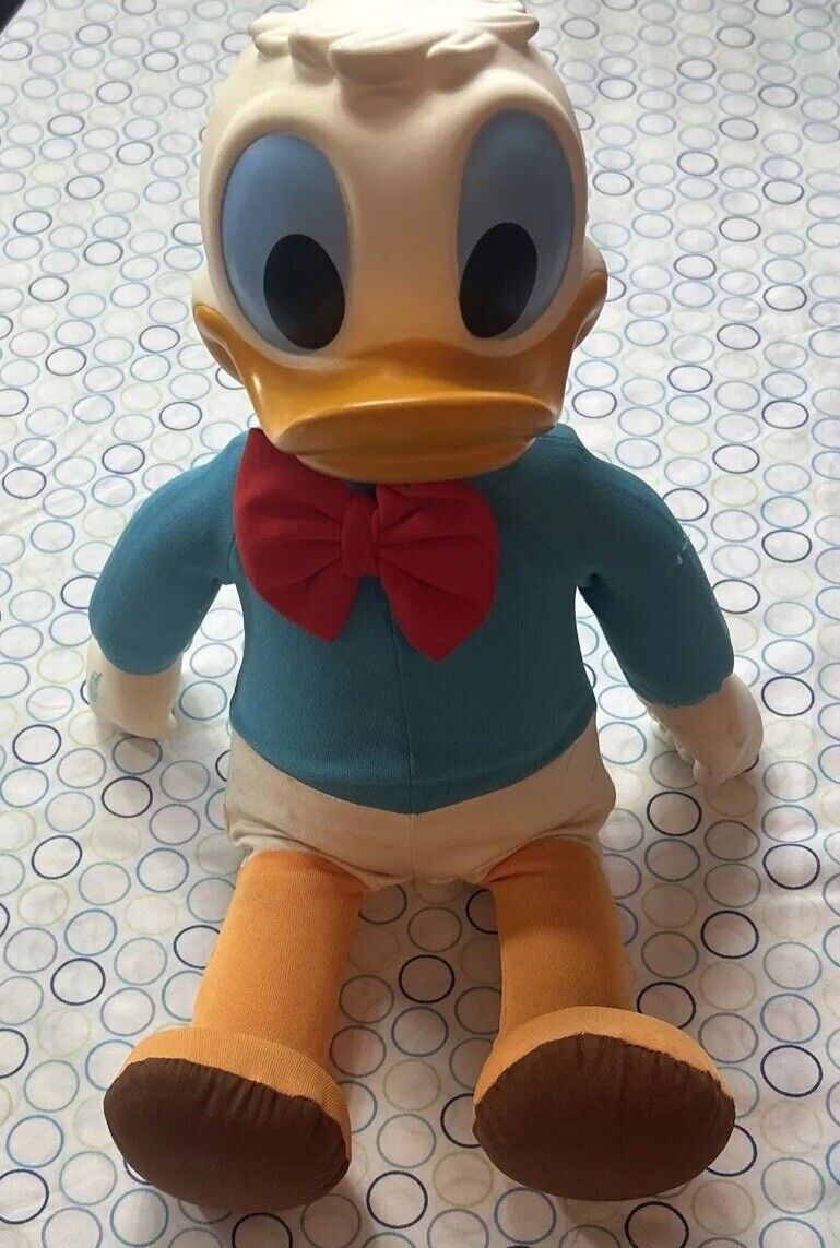 Dancing Donald Duck 1970s Hasbro Doll 16\