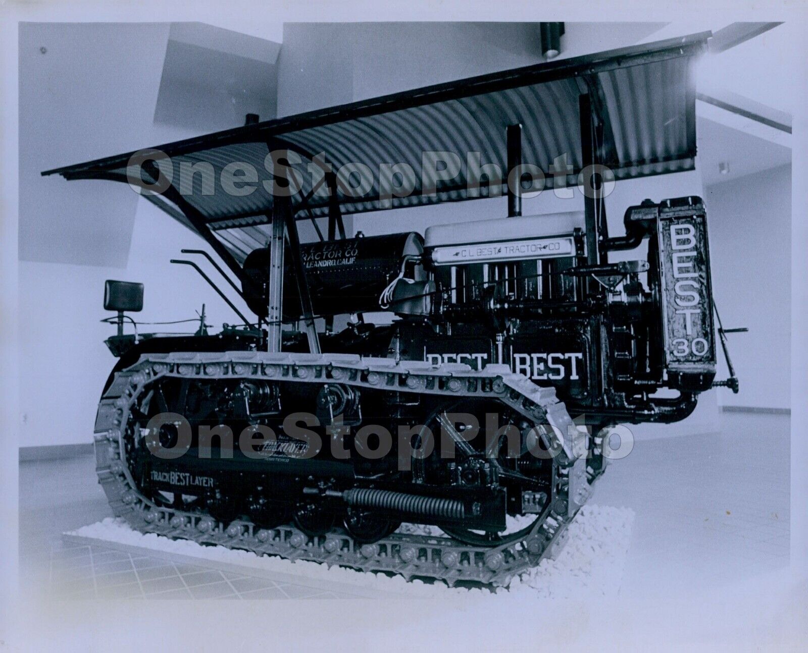 1983 San Leandro Old Restored BEST Tractor Catetpillar Plant Press Photo