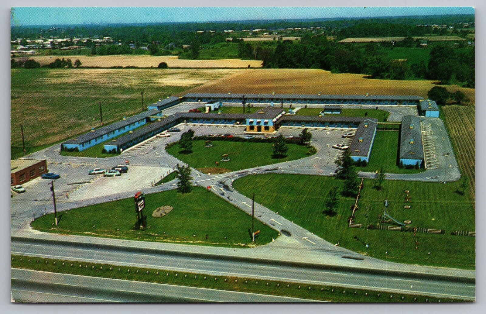 Postcard Toledo Turnpike Motel Maumee OH Ohio