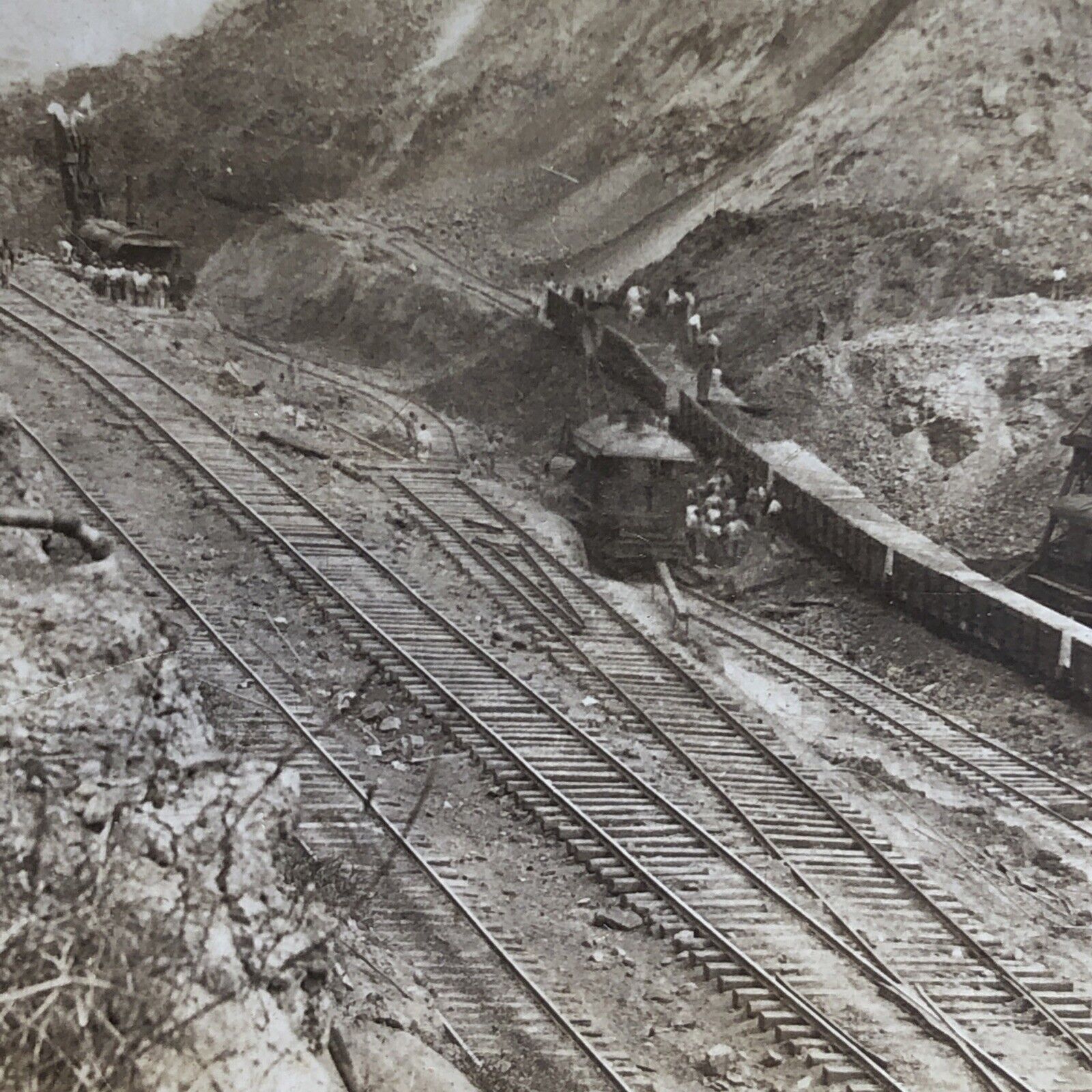 Antique 1913 Train Railroads Along Panama Canal Stereoview Photo Card P2022