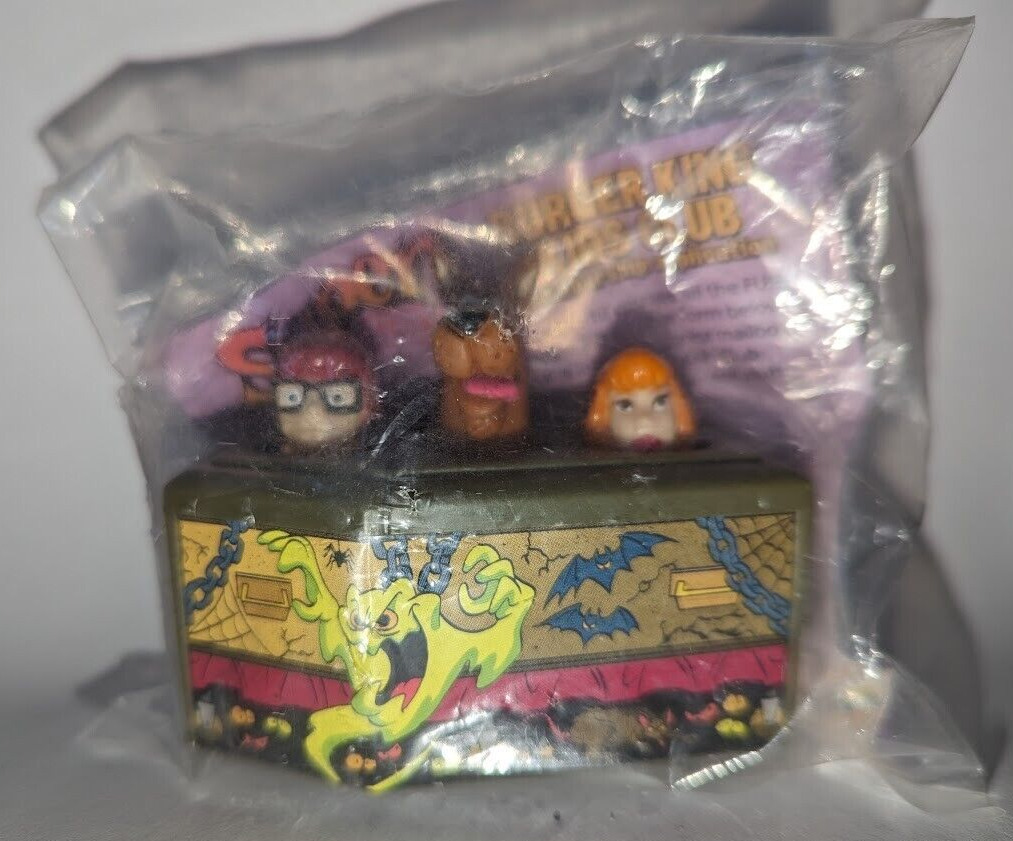 1996 Burger Kids Club Toy--Scooby Doo, Velma, Daphne in Coffin Pull-Back Car