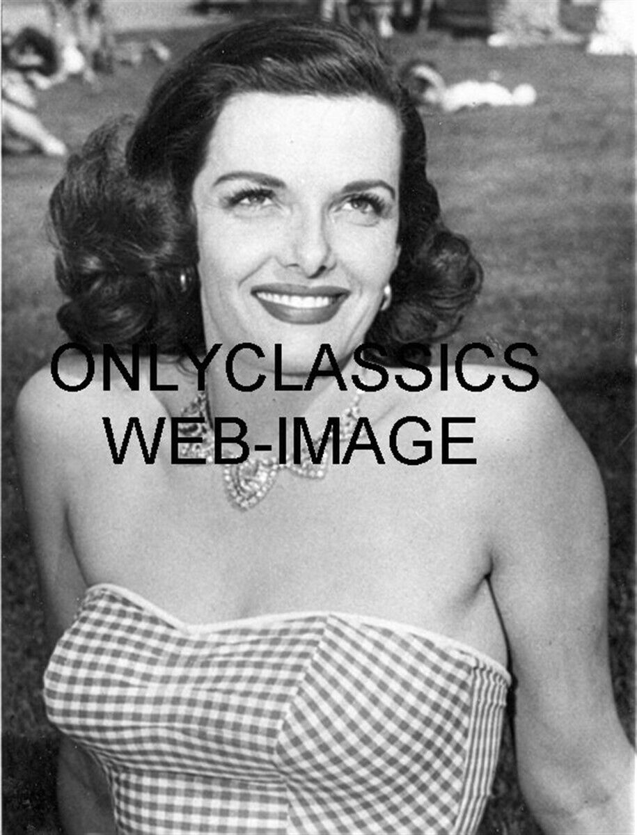 1951 SEXY CURVY JANE RUSSELL SWIMSUIT DIAMOND NECKLACE PHOTO PINUP CHEESECAKE
