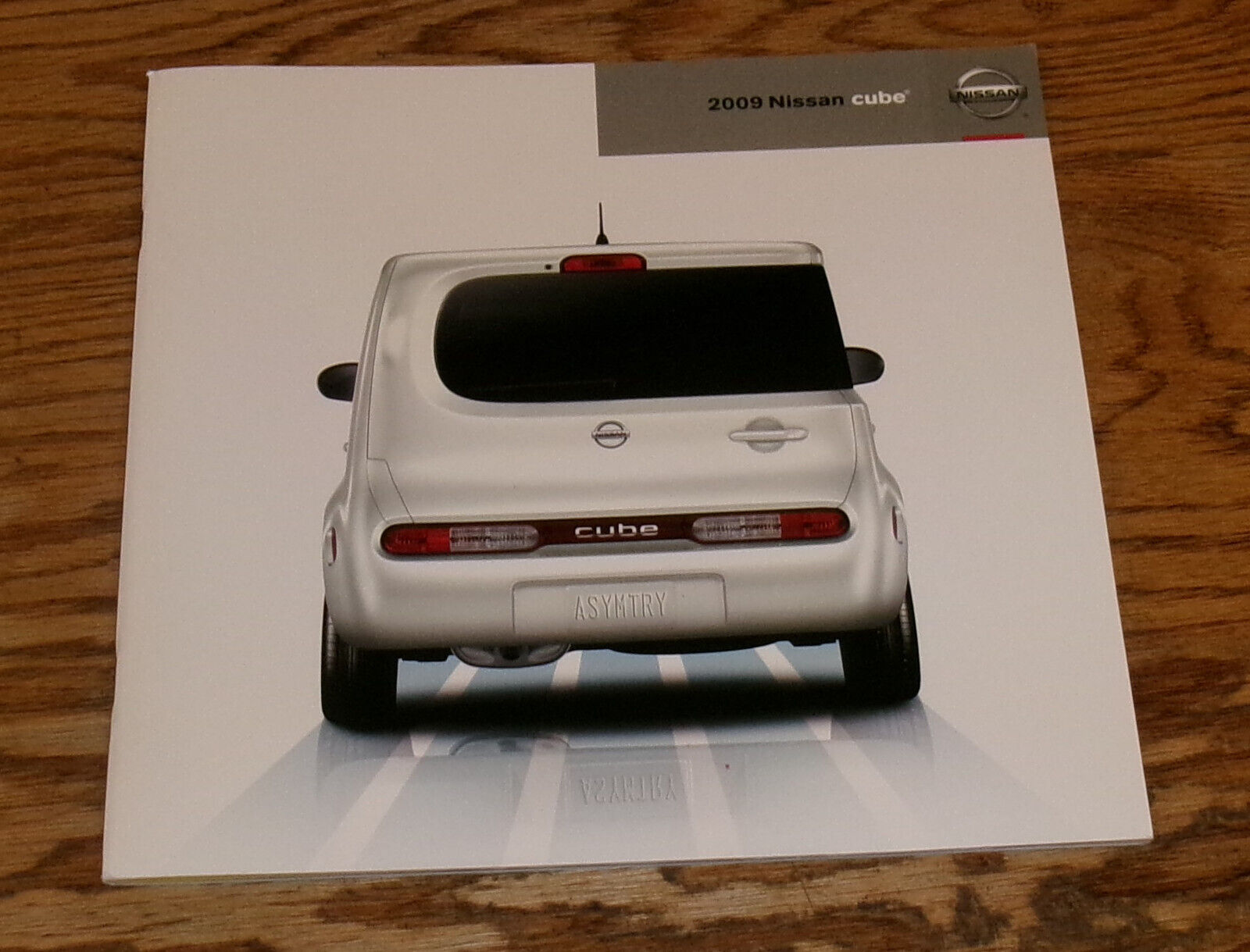 Original 2009 Nissan Cube Deluxe Sales Brochure 09 1.8 S SL Krom