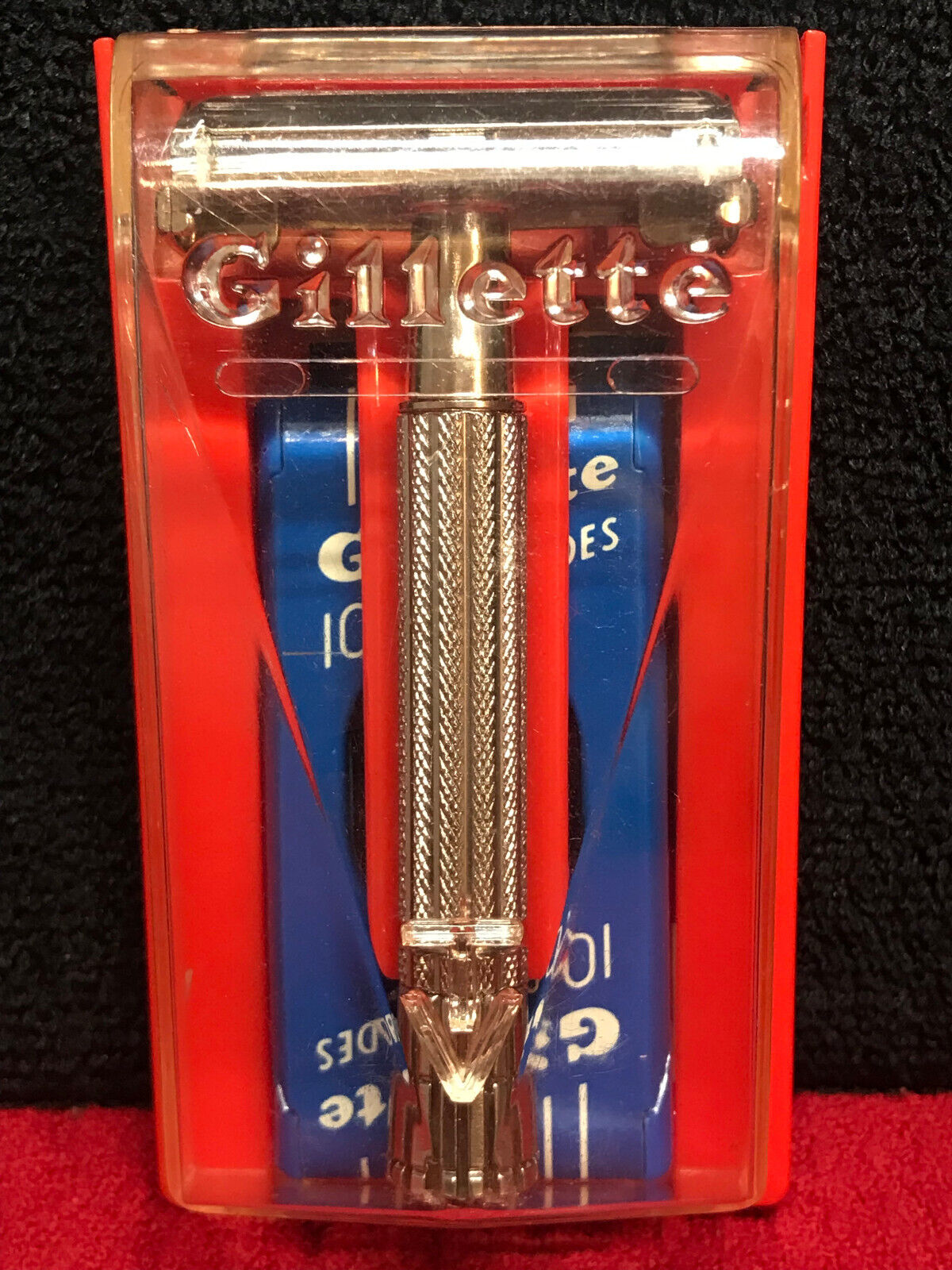 Beautiful NM Condition 1958 Gillette TV Safety Razor - Complete Set