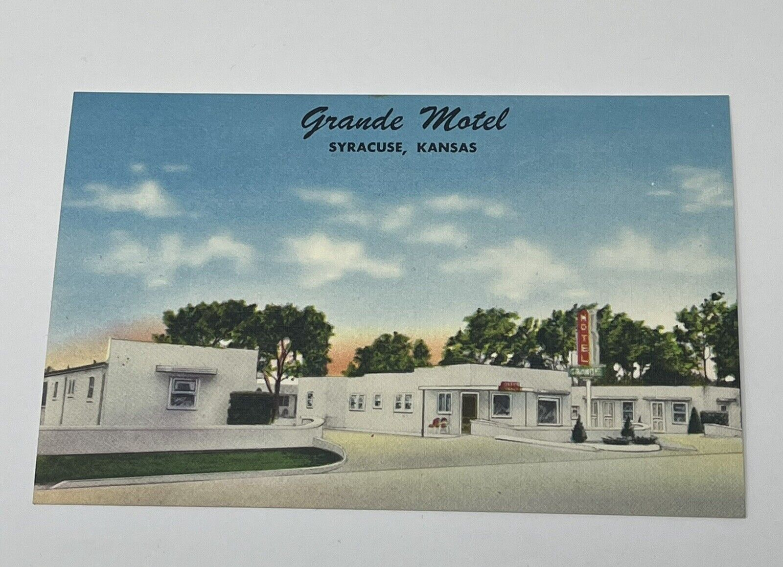 1950's Grande Motel Syracuse Kansas H.J. Scott Postcard Exterior Photo