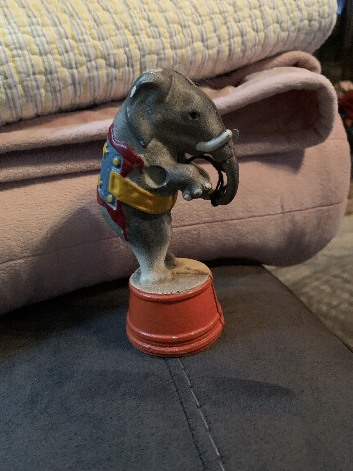  Vintage A. C. Williams Cast Iron Circus Elephant Bank Standing Tub Orig Paint 