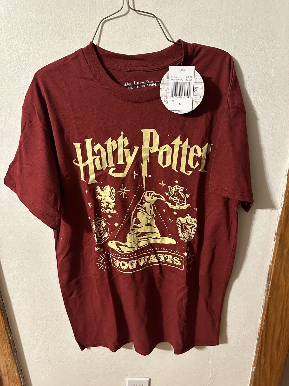 Beautiful Harry Potter’s Hogwarts T-shirt Size M