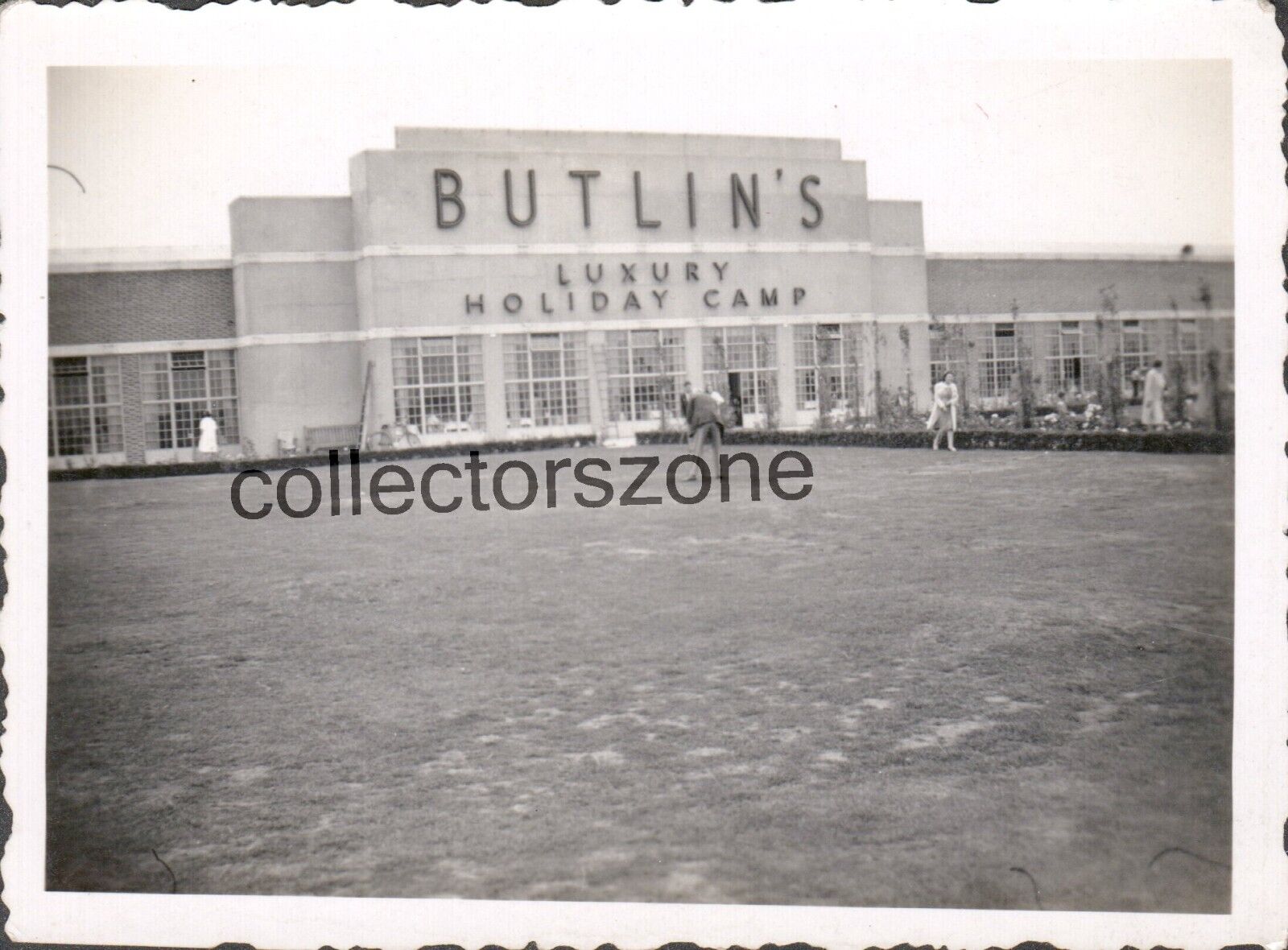 1939 Butlins Holiday Camp Clacton Main Facade Original Photo 3.25 x 2.5 inches