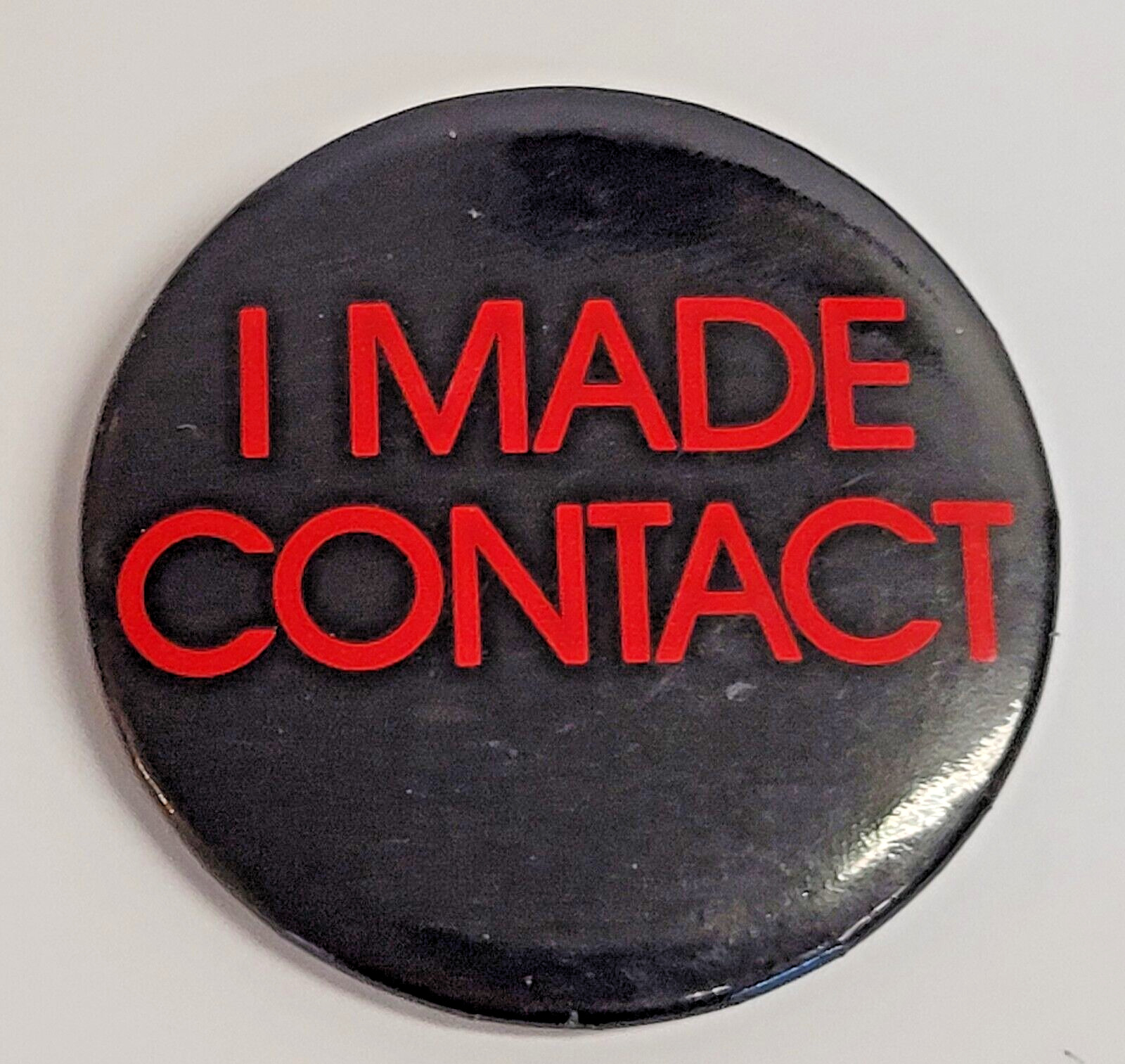 Vintage 2010 The Year We Made Contact Button Pin Pinback Dated 1984 2\