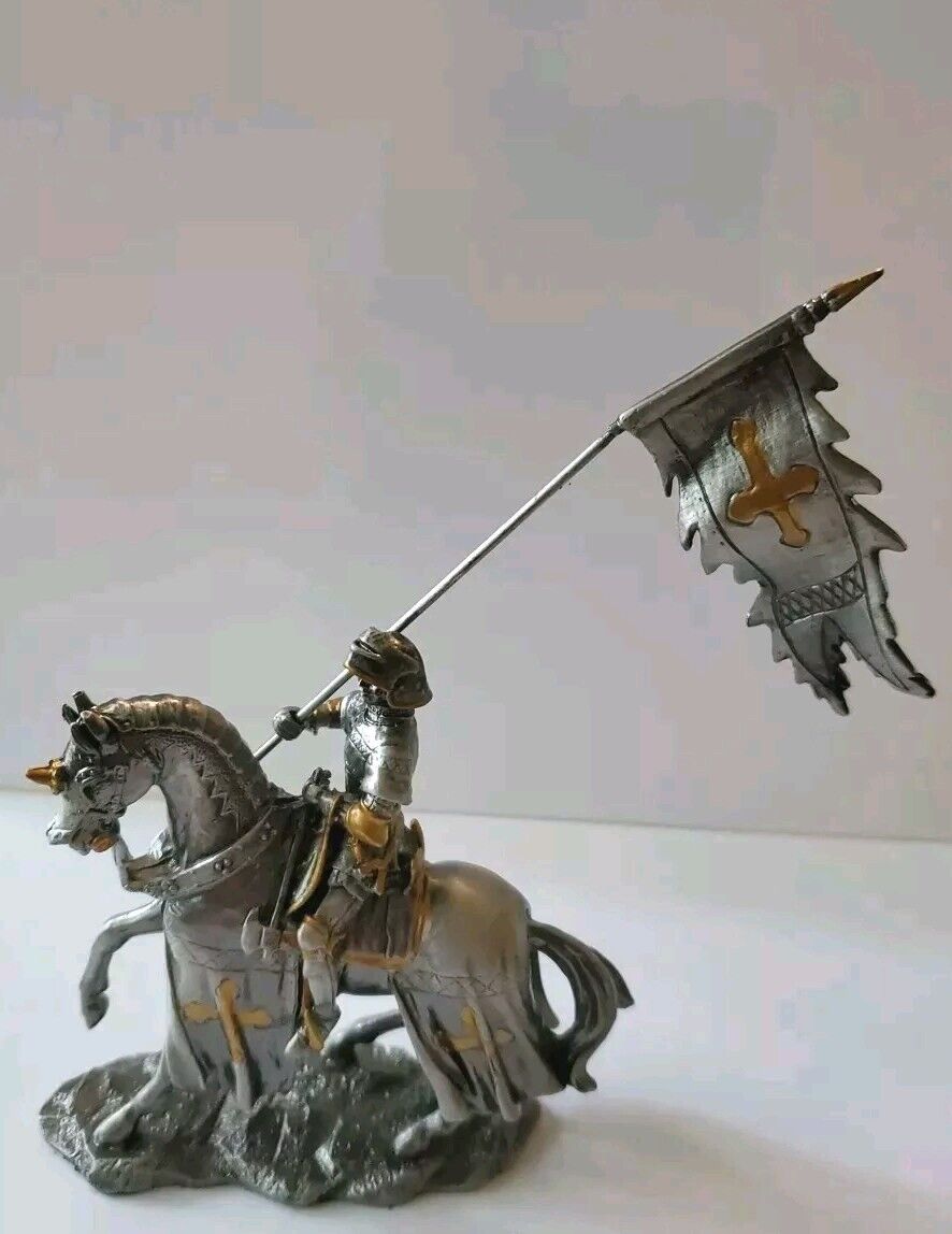 Veronese Pewter Myths and Legends Medieval Knight Horseback With Flag 