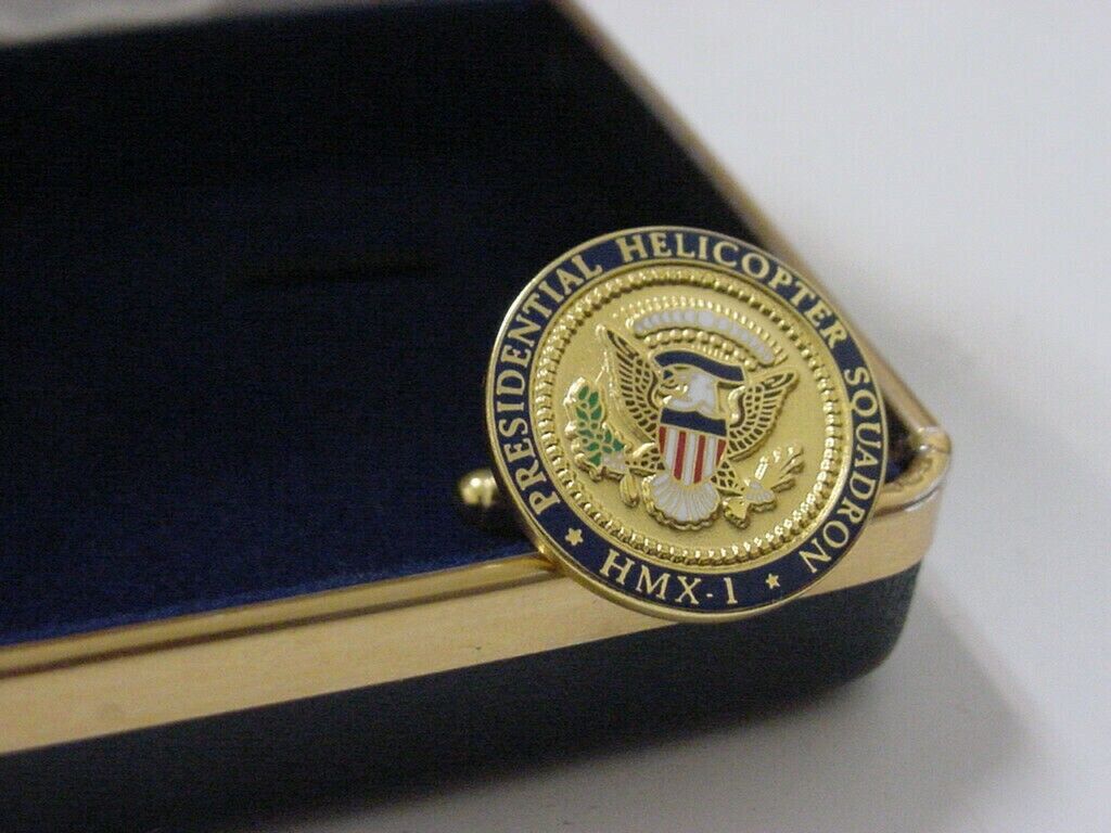 Pair of new President Barack Obama Helicopter Squadron cufflinks    HMX-1