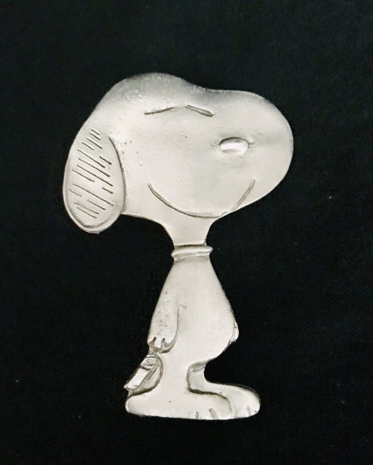 Pewter SNOOPY Charlie Brown Peanuts Dog Silver Metal Figurine Jacket Hat Pin H