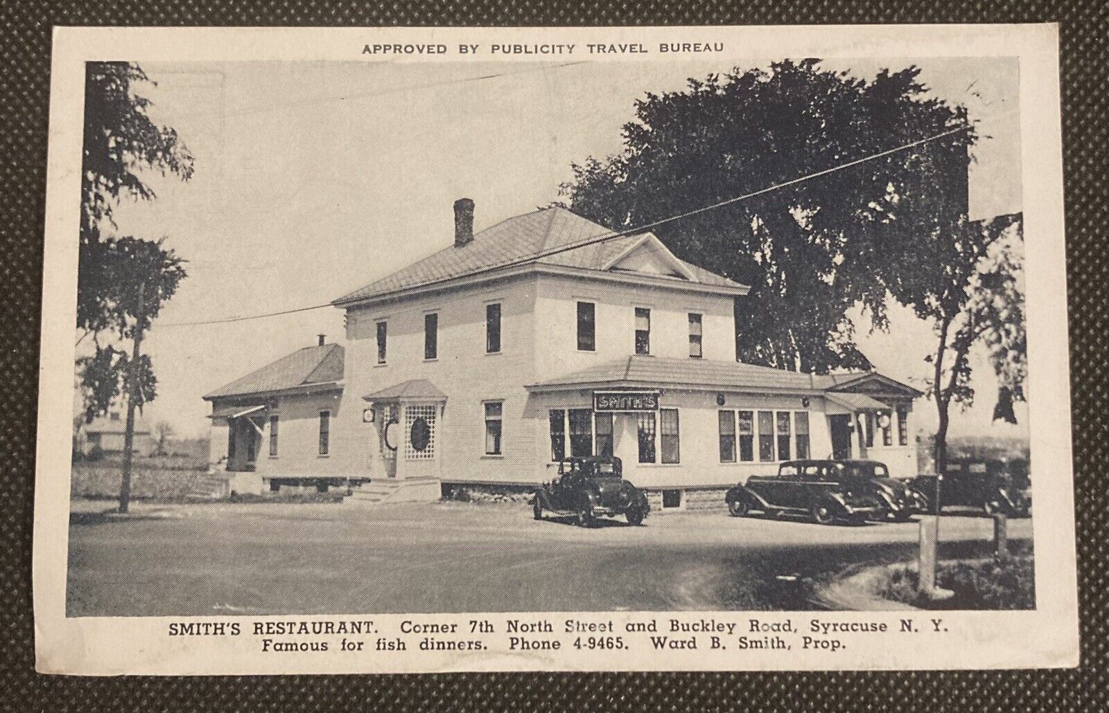 Vintage 1940's Smith's Restuarant, Syracuse, NY B&W Picture Postcard