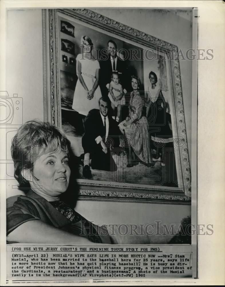 1965 Press Photo Mrs Stan Musial & family portrait - pis18834
