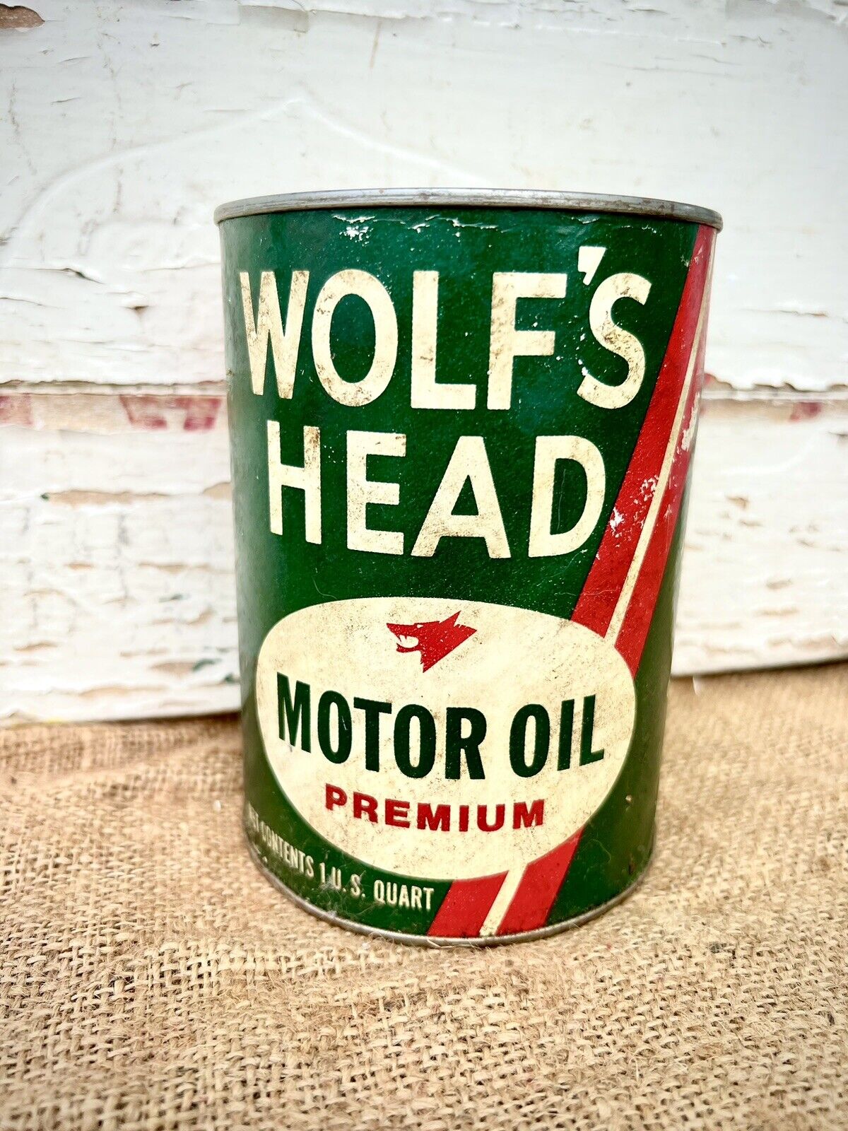 Vintage FULL NOS Wolf\'s Head Motor Oil 1 Quart Can