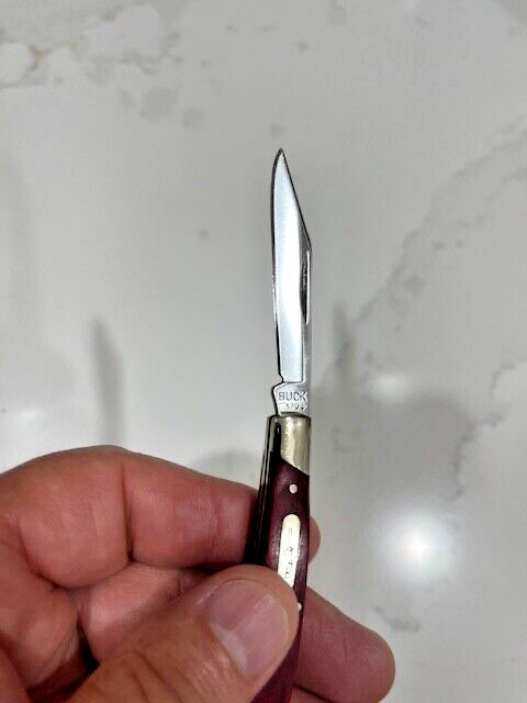 Buck 379 Solo Single Flat Blade (Red) Folding Pocket Knife- Great Cond 2007