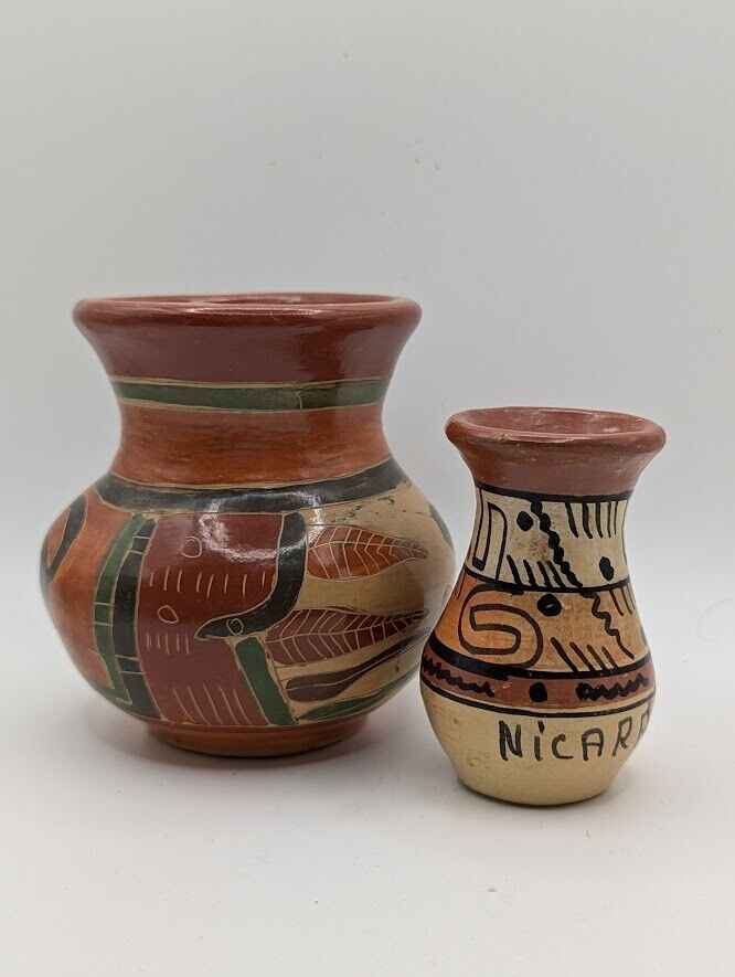 Set of 2 Small Handmade Decorative Vases from Nicaragua - 