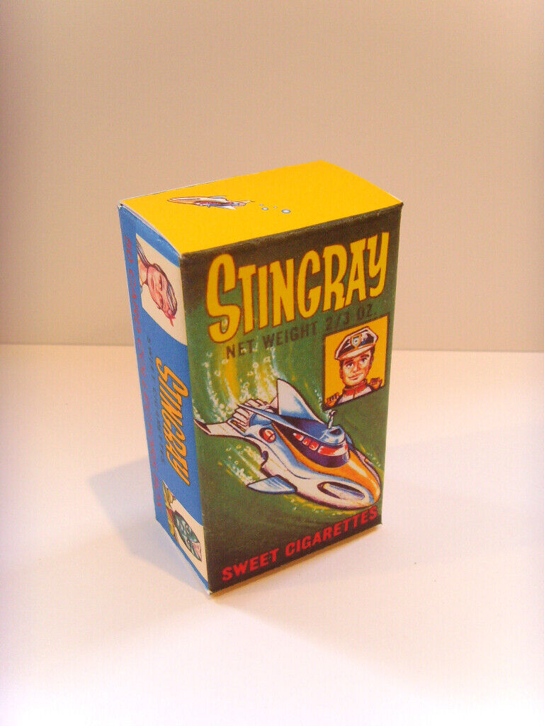 STINGRAY - CADET SWEET CIGARETTES  Custom picture/ gum cards display box.