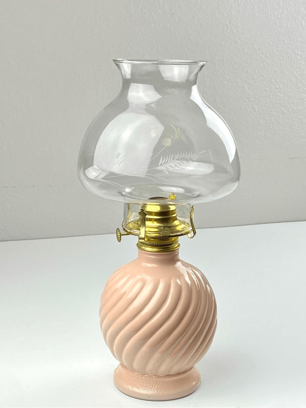 Vintage Oil Kerosene Swirly Glass Lamp Etched Clear Chimney Light Pink Hong Kong