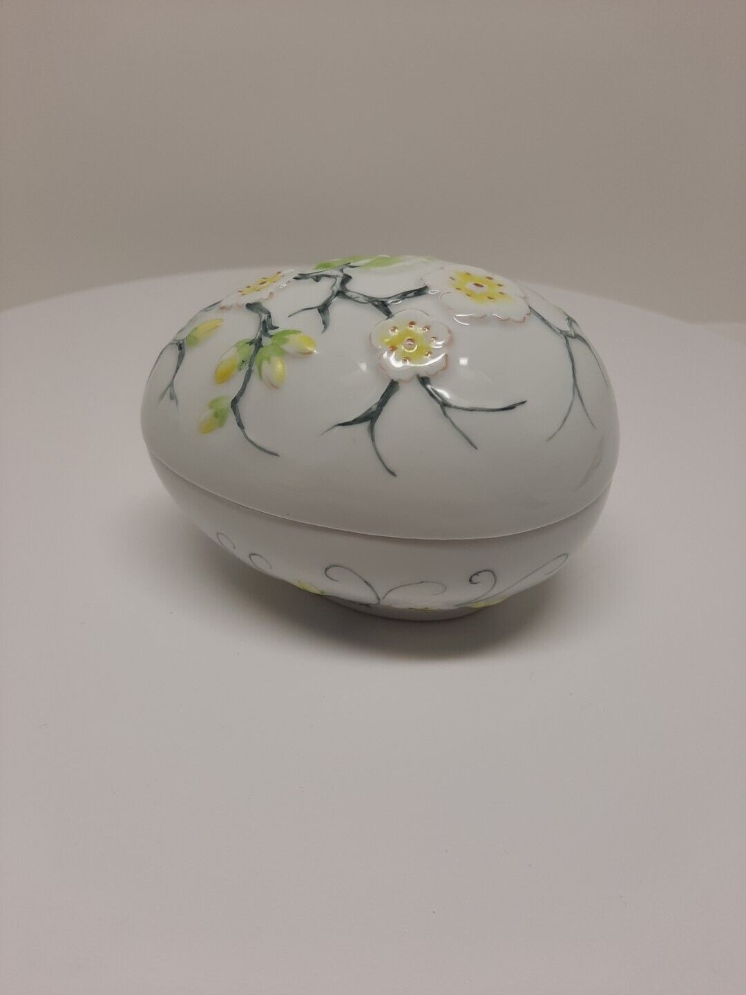 VTG Chamart Limoges France Hand Painted Yellow Floral Jewelry Trinket Box Egg 