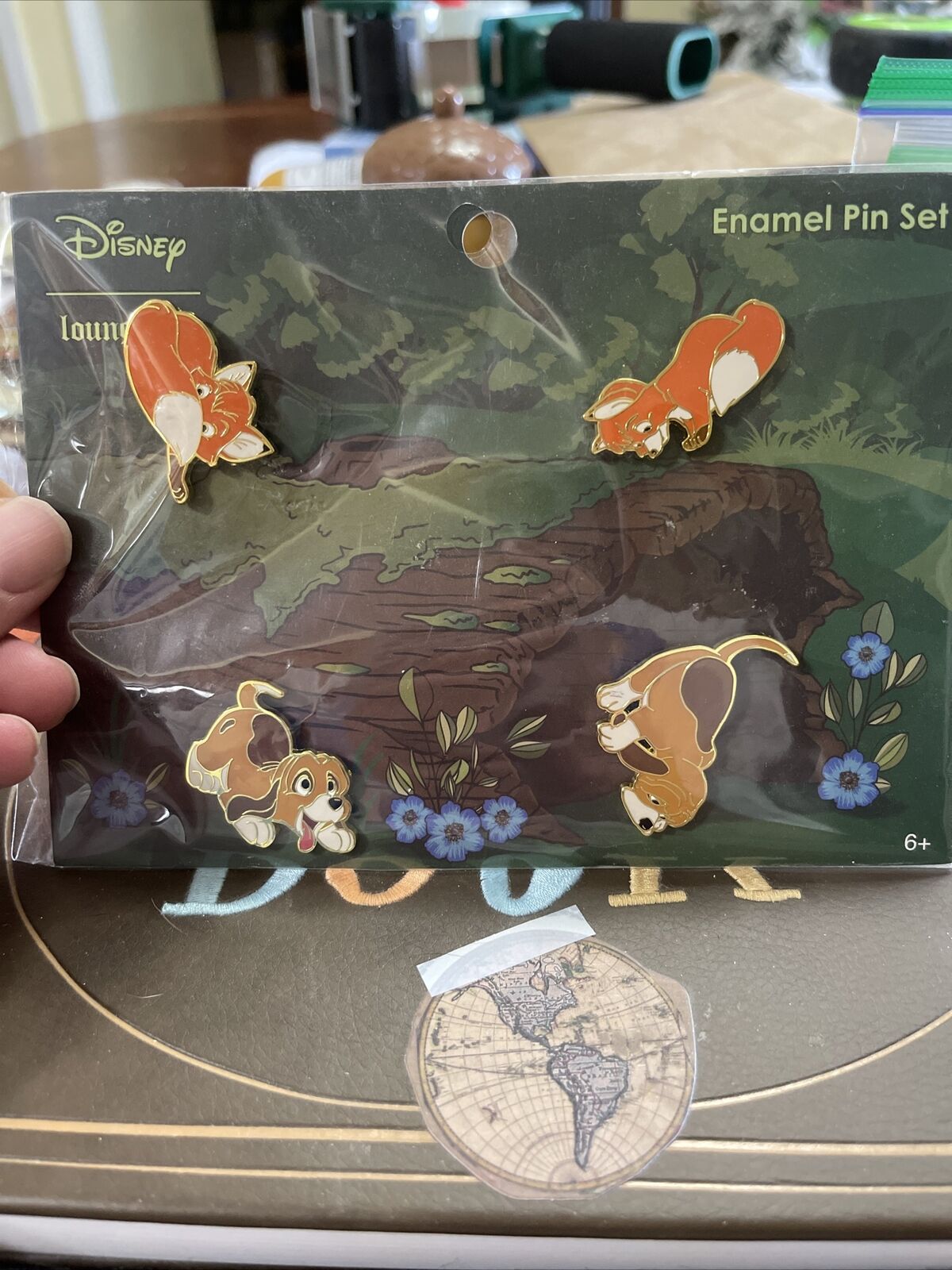Loungefly Disney Fox And The Hound Pin Set New