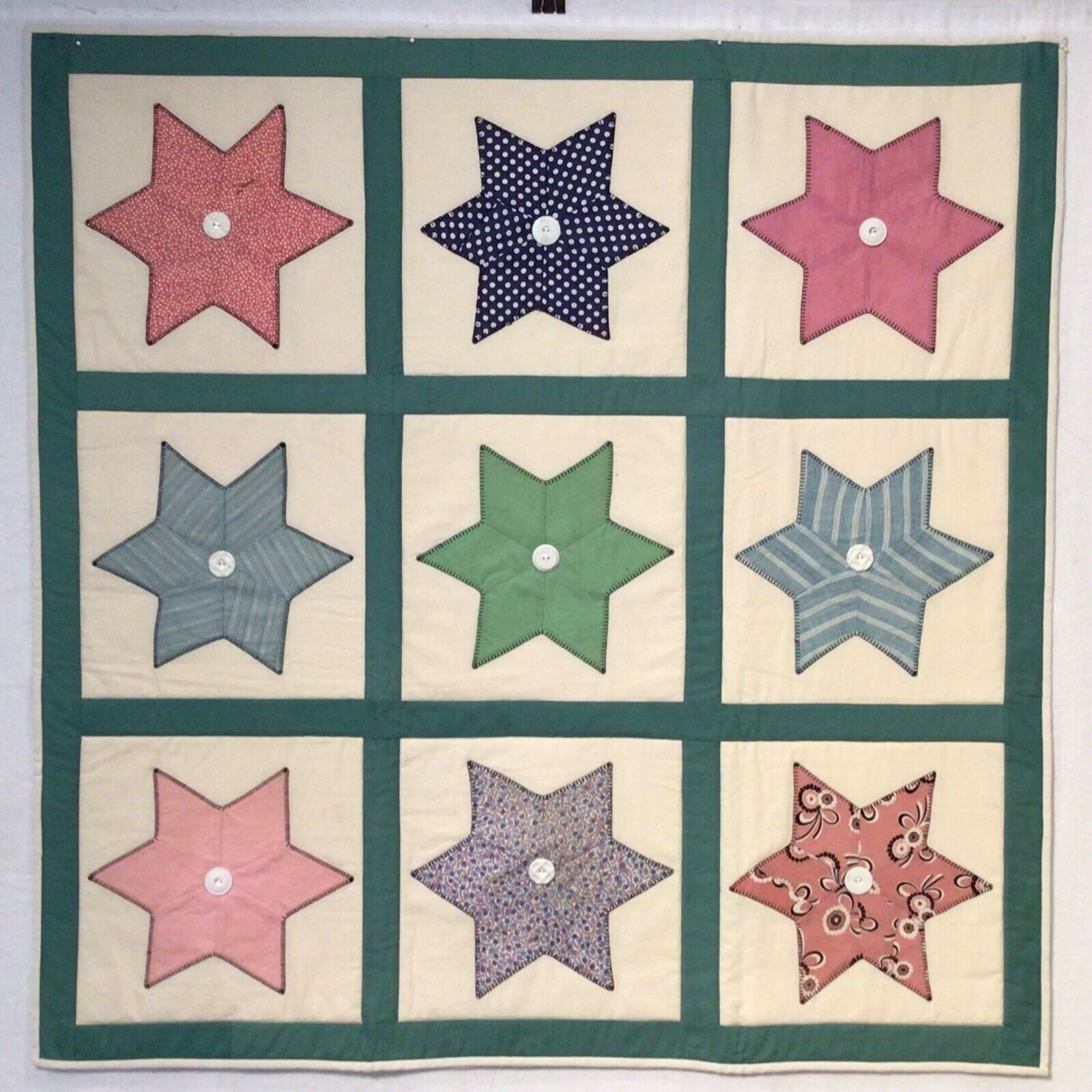 Vintage quilt 6 point star with vintage button middle appliqué 