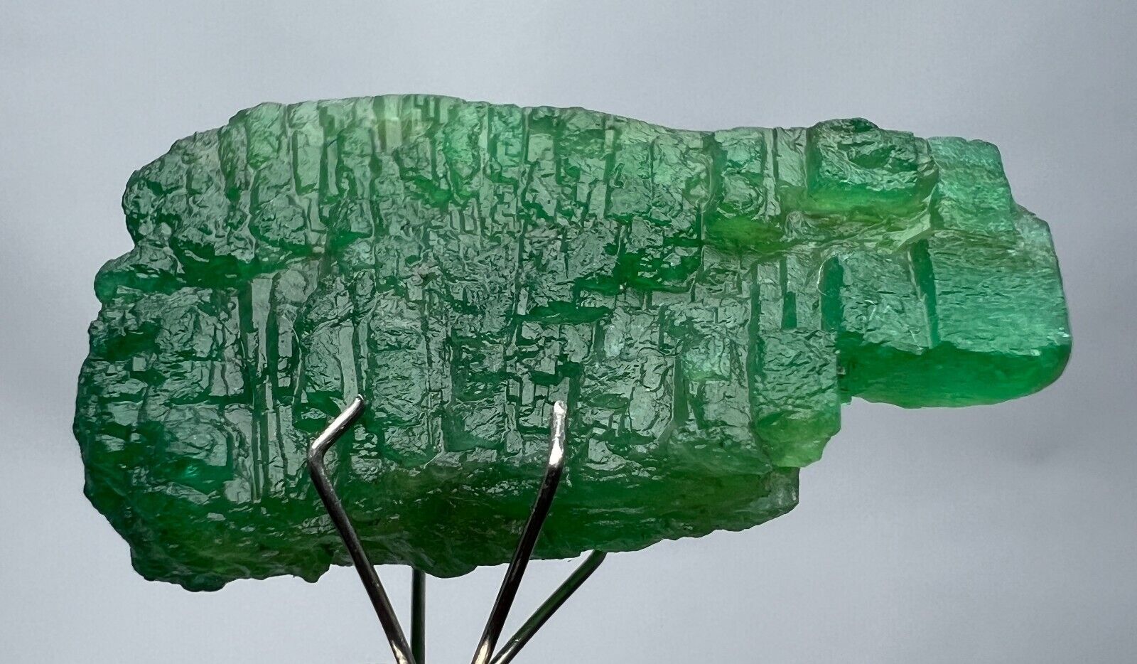 Well Terminated Translucent Top Green Step-by-Step Emerald Crystal, 35 CT