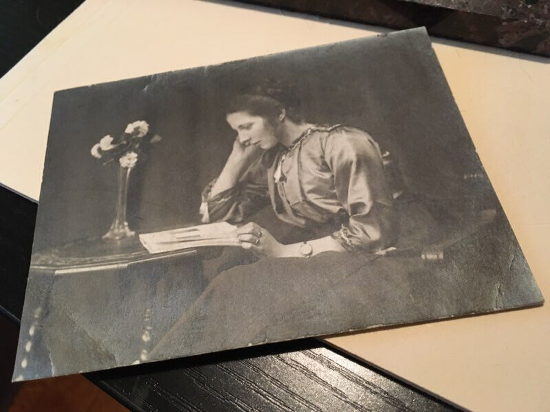 Vintage Early 1900's Girl Reading A Book Real Photo Photograph