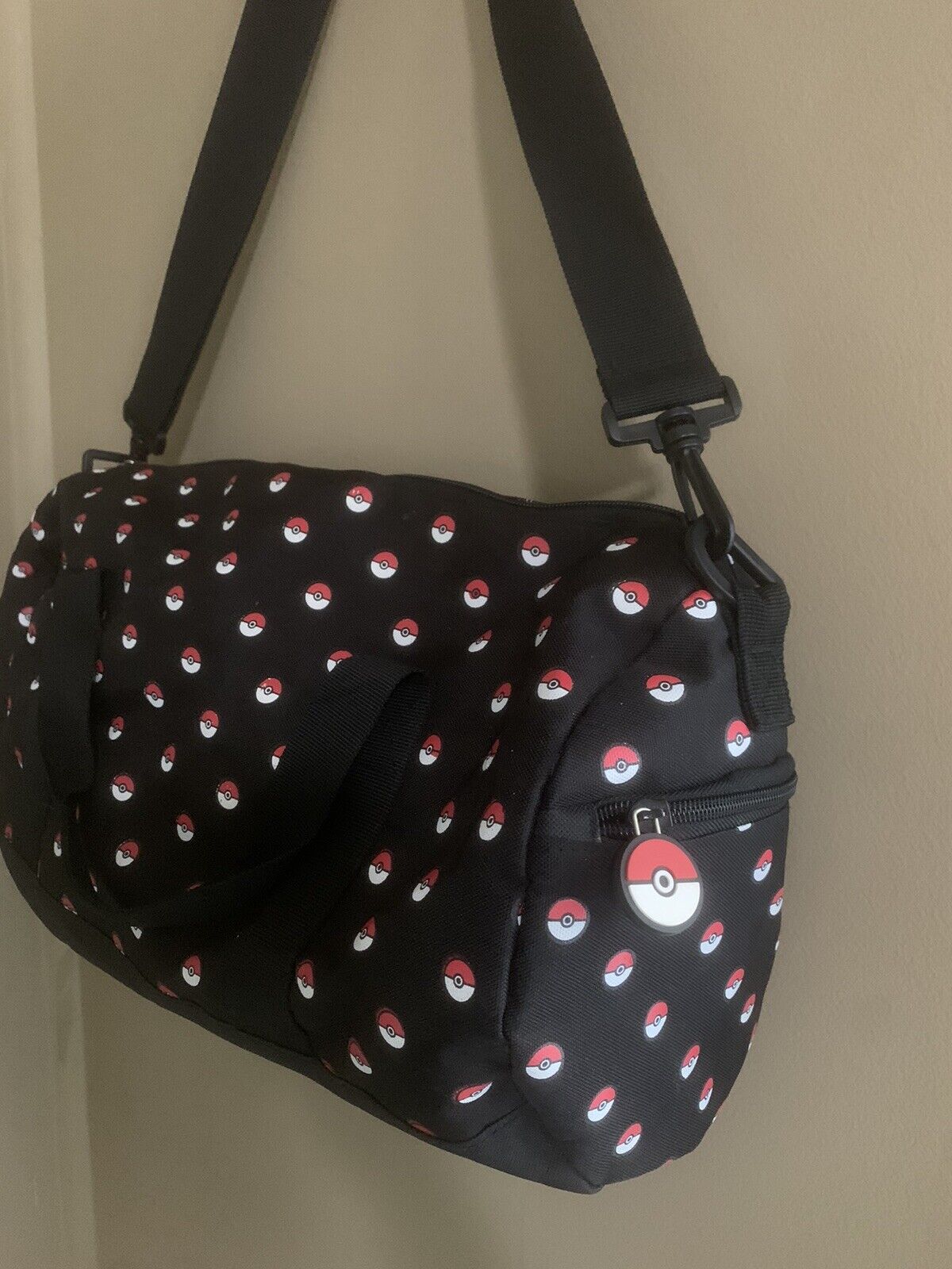 Pokémon Duffle Bag EUC 2020 