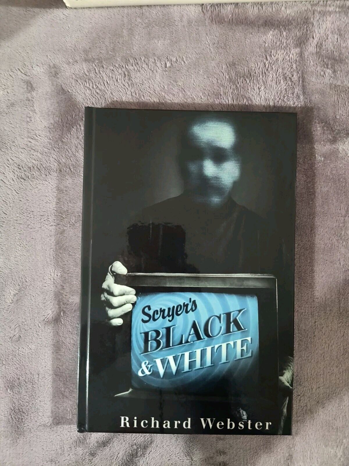 Scryer\'s Black And White By Richard Webster - Magic Mentalism Book