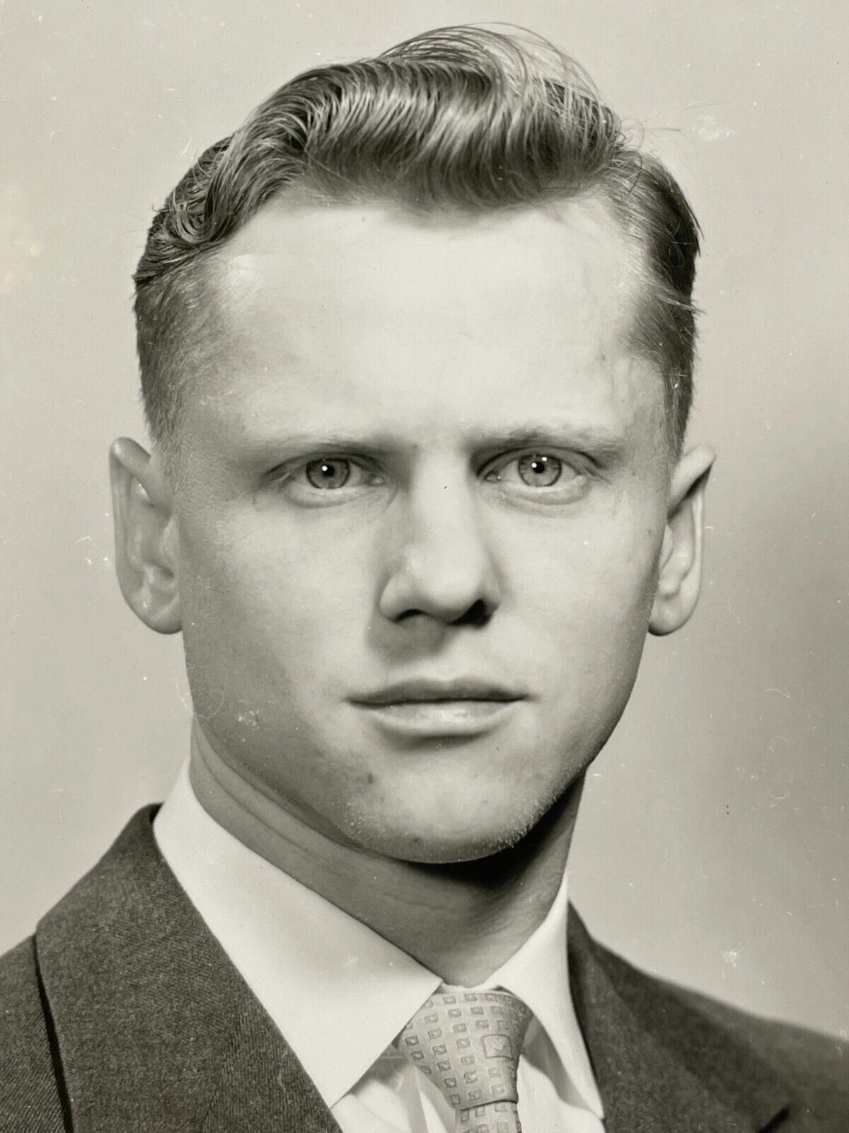LH Photograph Handsome Man Portrait 1950\'s Suit Attractive Studio Headshot