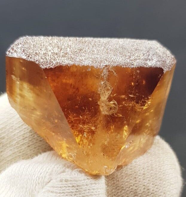 Beautiful 138 Ct Honey Color Topaz Crystal From Pakistan
