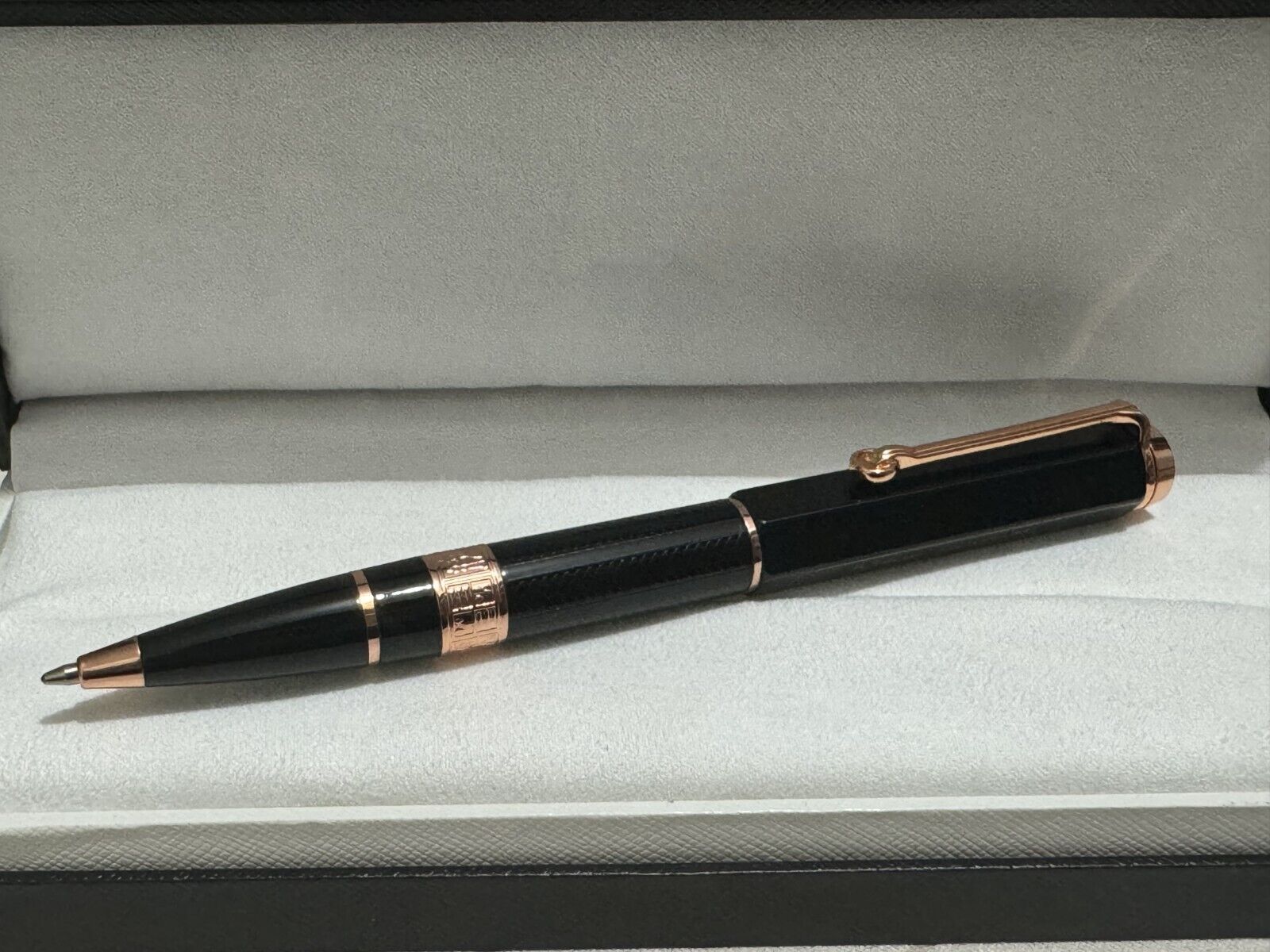 Luxury Great Writers Metal Series Black - Rose Gold Color 0.7mm Ballpoint Pen