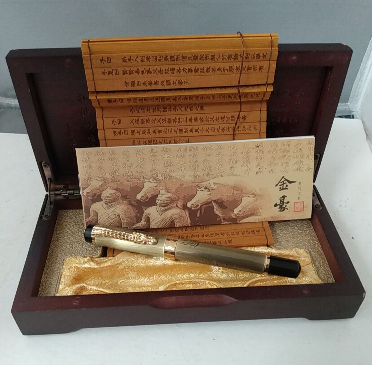 Jinhao Metal Vintage Fountain Pen Heavy Pen, Oriental Dragon Fine Nib 